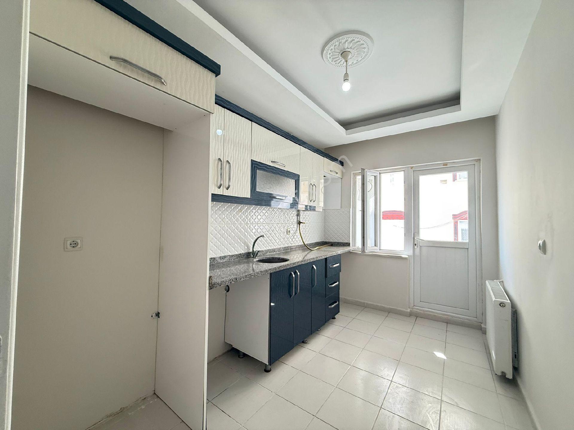 Tuşba Emlaktan Satılık İskanlı Kombili Ara Kat 3+1 Daire - Görsel 14