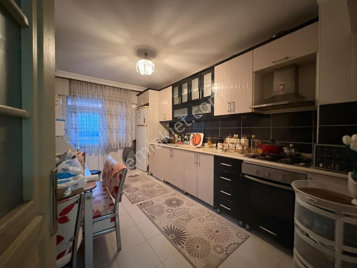 Akşemsttin Mh Park Cepheli 4+2 Yeni Binada Takaslı Daire