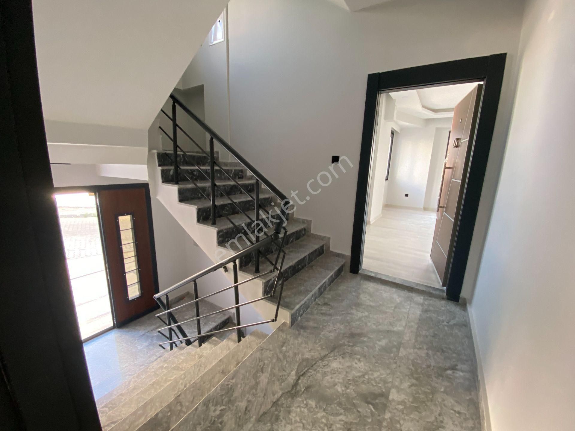 Altınoluk İlkbahar'dan Denize 140mt Çarşıya 5dk Sıfır Binada Ortakat 2+1 Daire - Görsel 24
