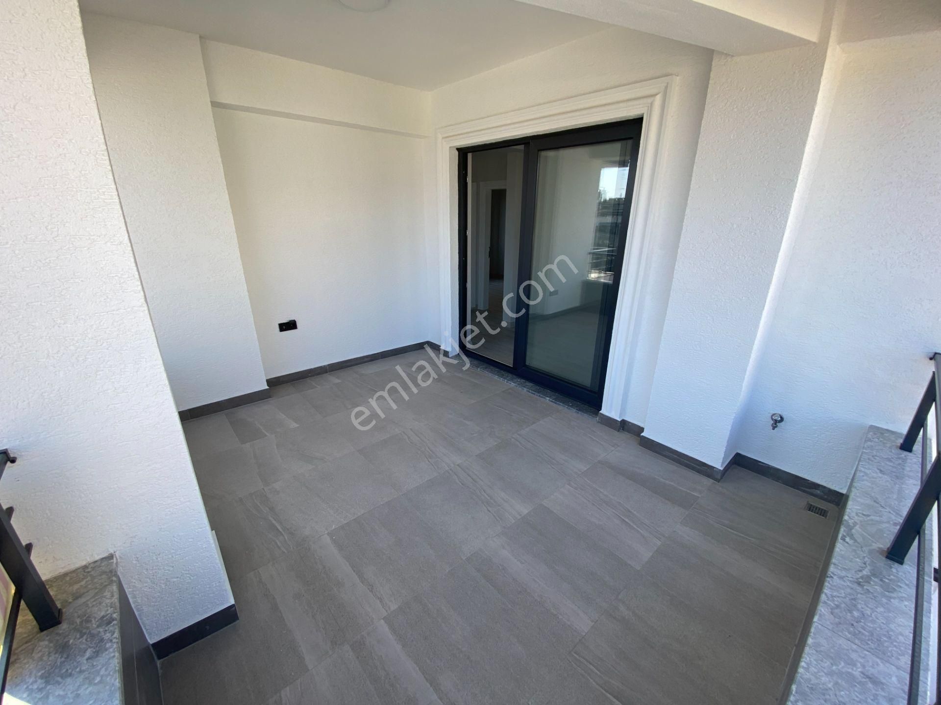 Altınoluk İlkbahar'dan Denize 140mt Çarşıya 5dk Sıfır Binada Ortakat 2+1 Daire - Görsel 13