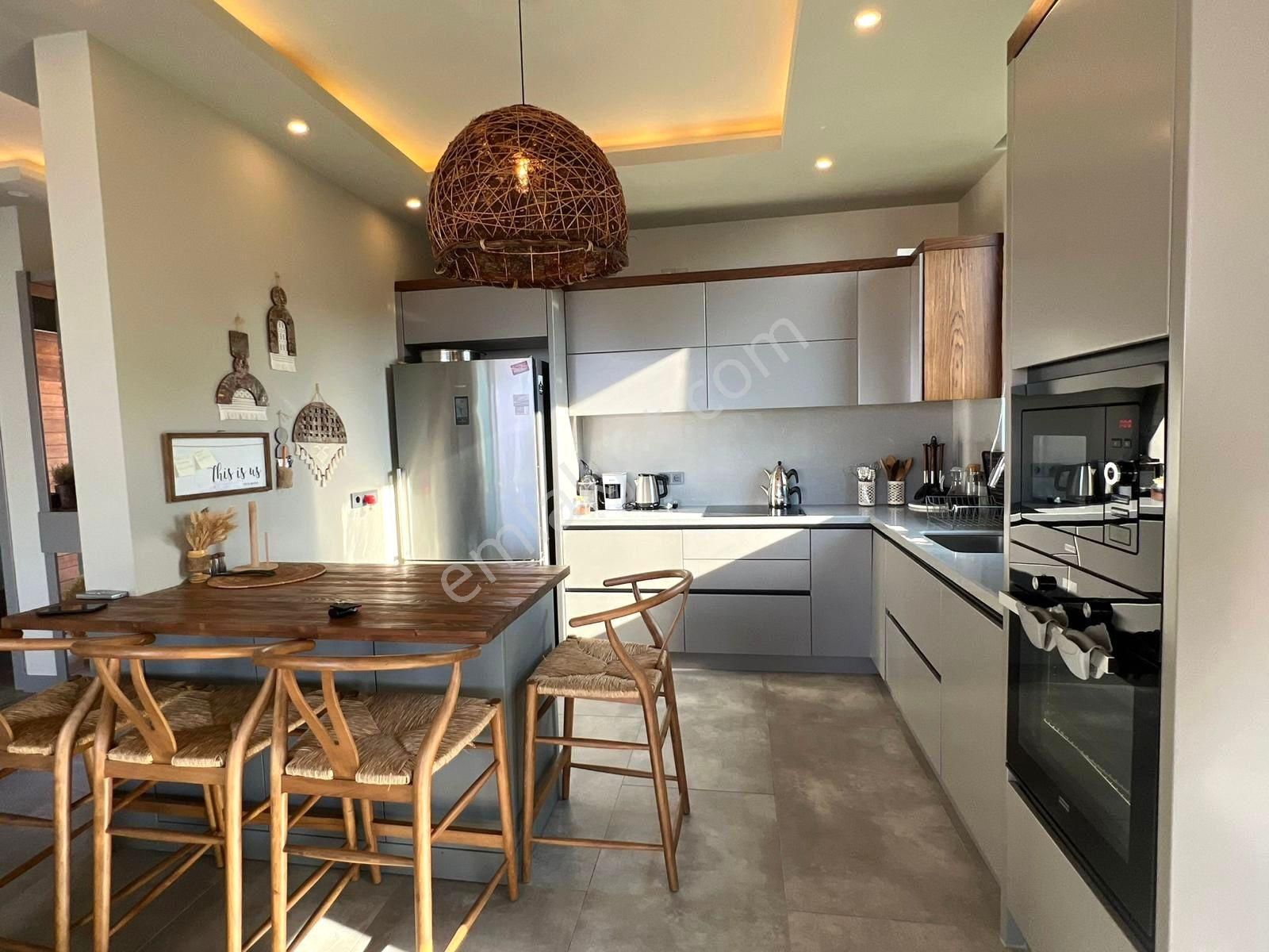 Yalıkavakta Deniz Manzaralı Satılık Modern 4+1 Villa - Görsel 10
