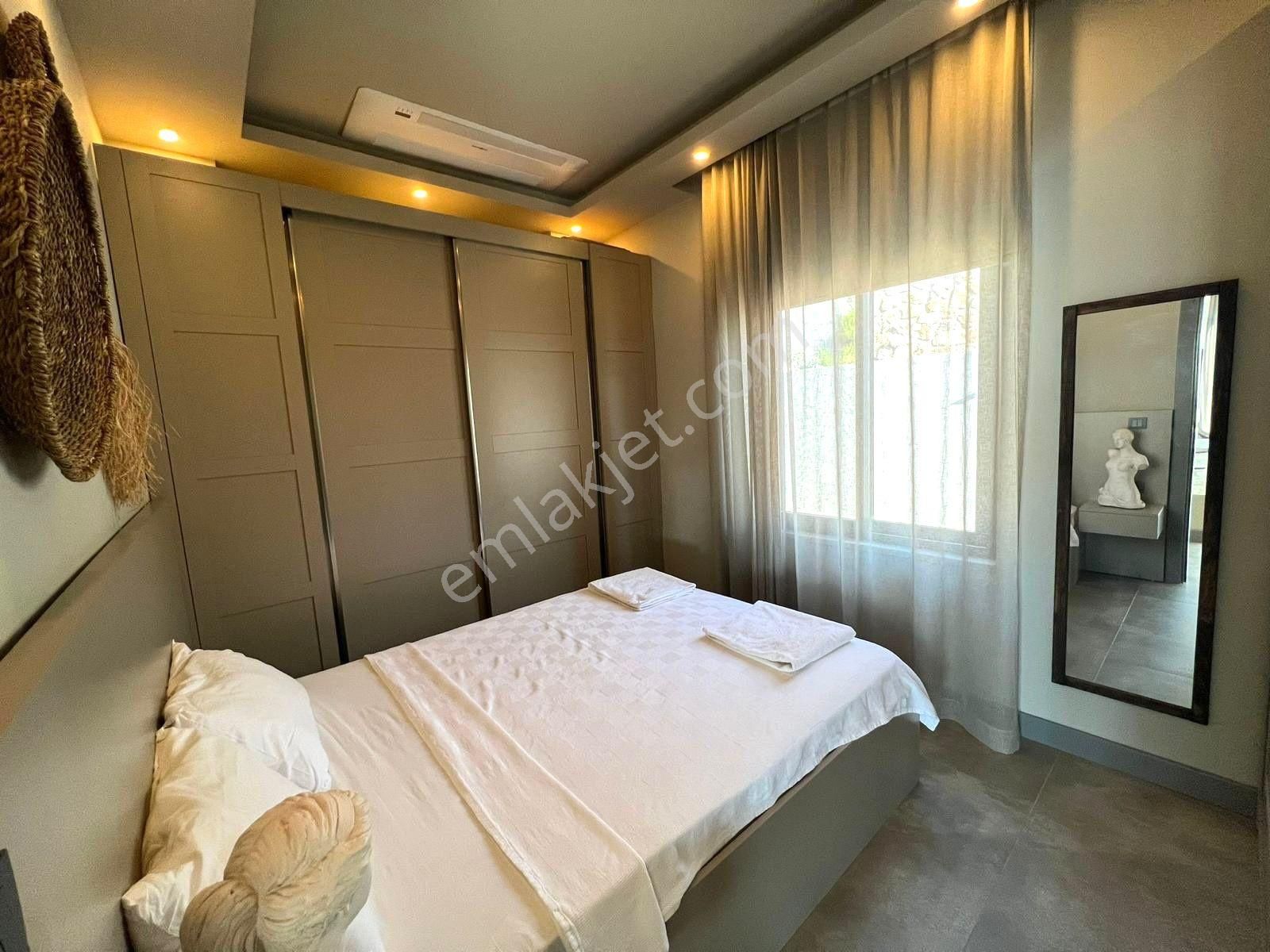 Yalıkavakta Deniz Manzaralı Satılık Modern 4+1 Villa - Görsel 17