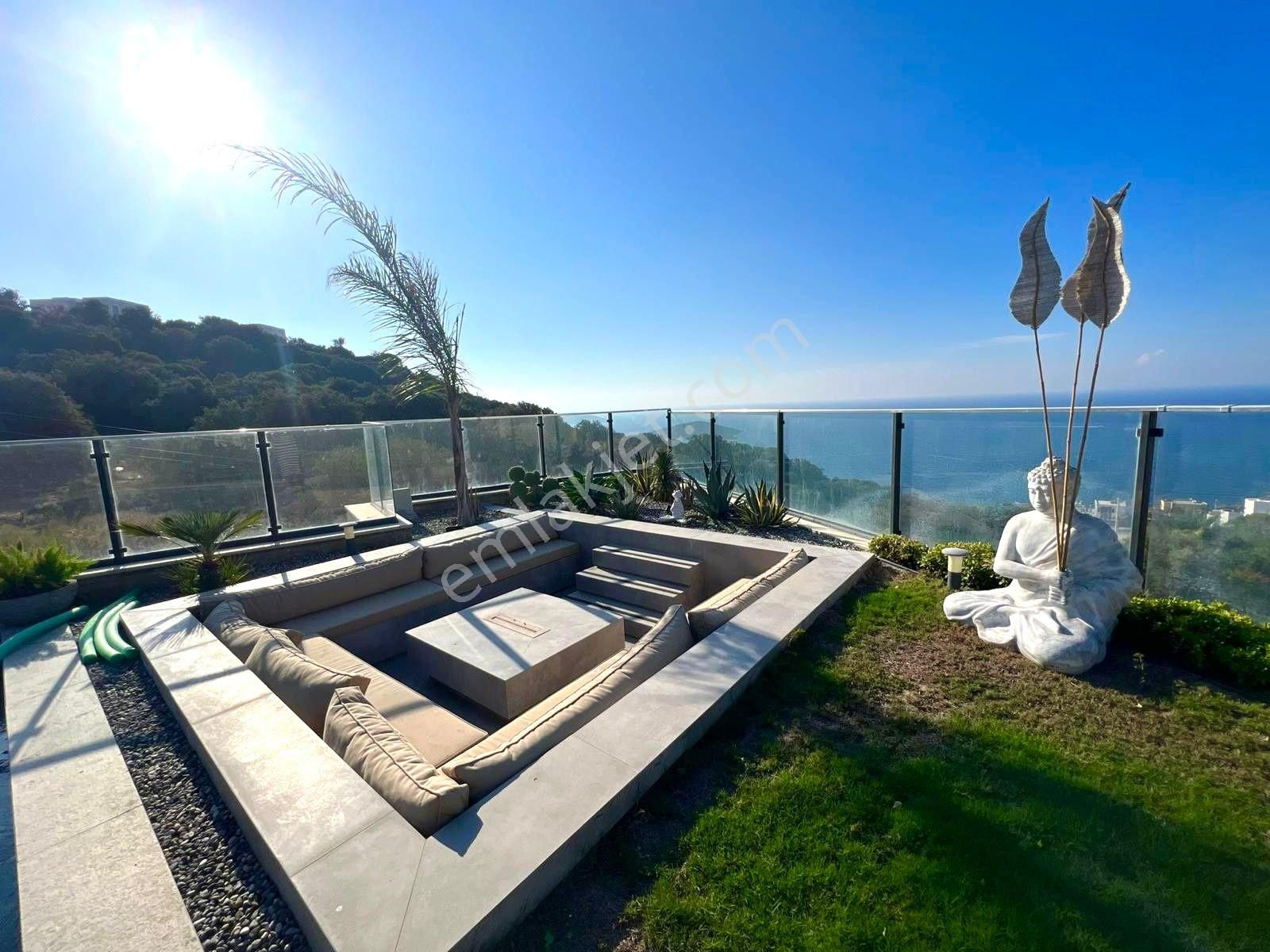 Yalıkavakta Deniz Manzaralı Satılık Modern 4+1 Villa - Görsel 3
