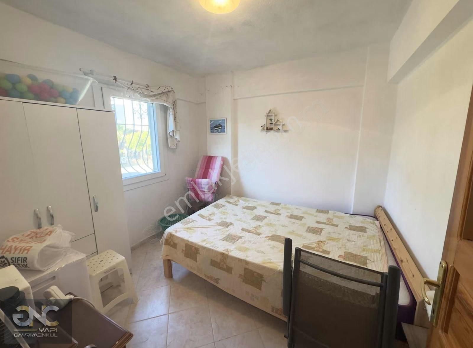 Denize Sıfır Sitede Geniş Bahçeli Eşyalı Manzaralı Yazlık - Görsel 24