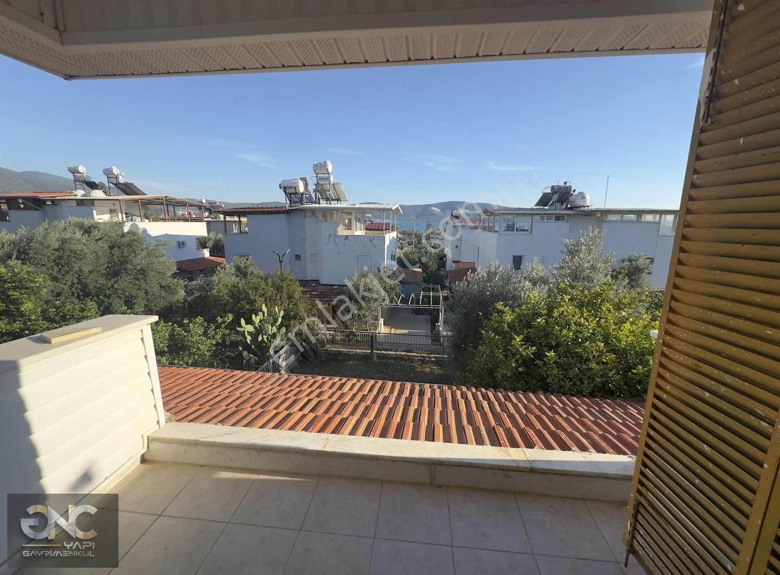 Denize Sıfır Sitede Geniş Bahçeli Eşyalı Manzaralı Yazlık - Görsel 16