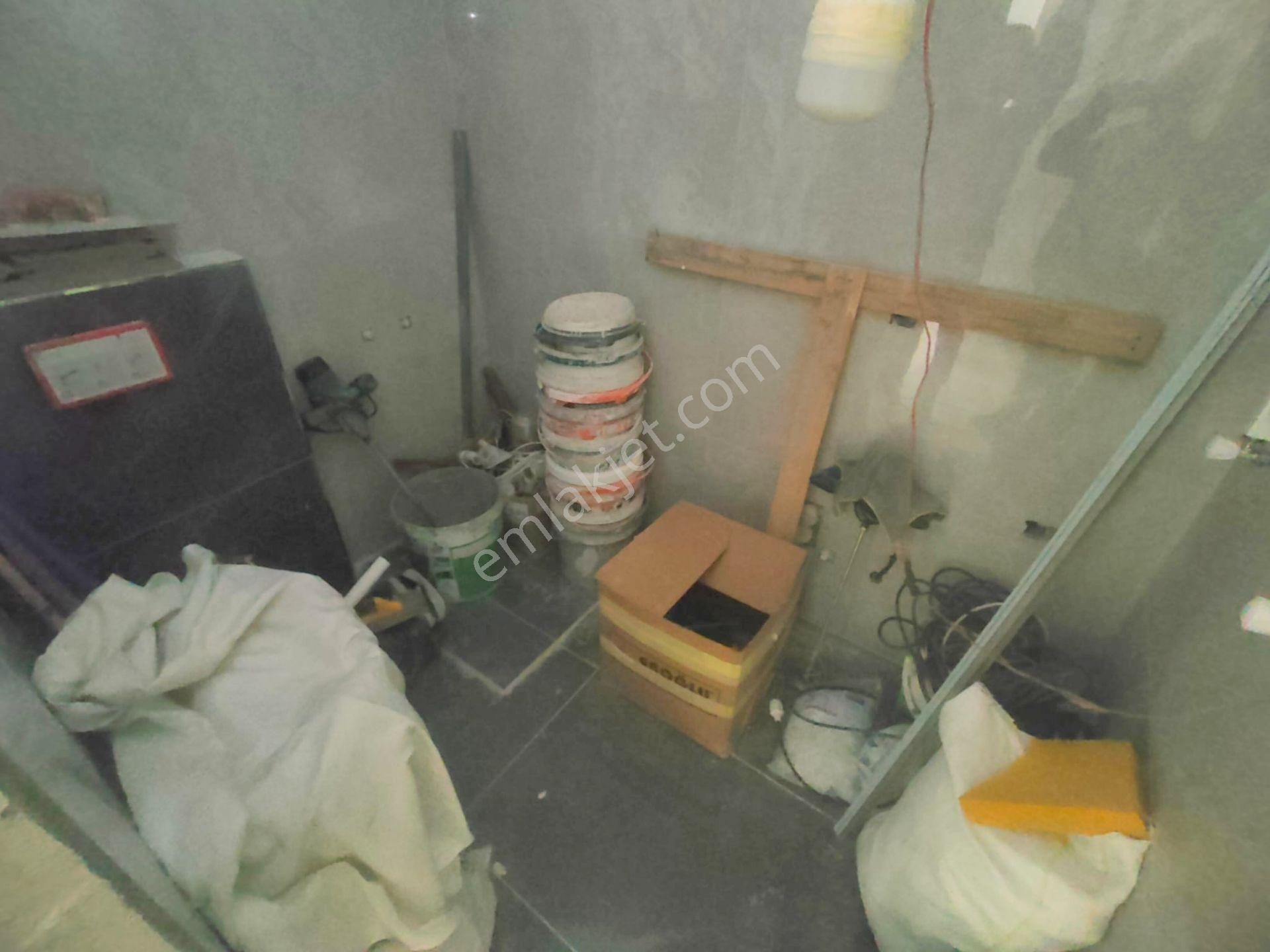 Emlak Dünyasından Altıntepede Kızılay Yakını Satılık 2+1 Giriş - Görsel 9