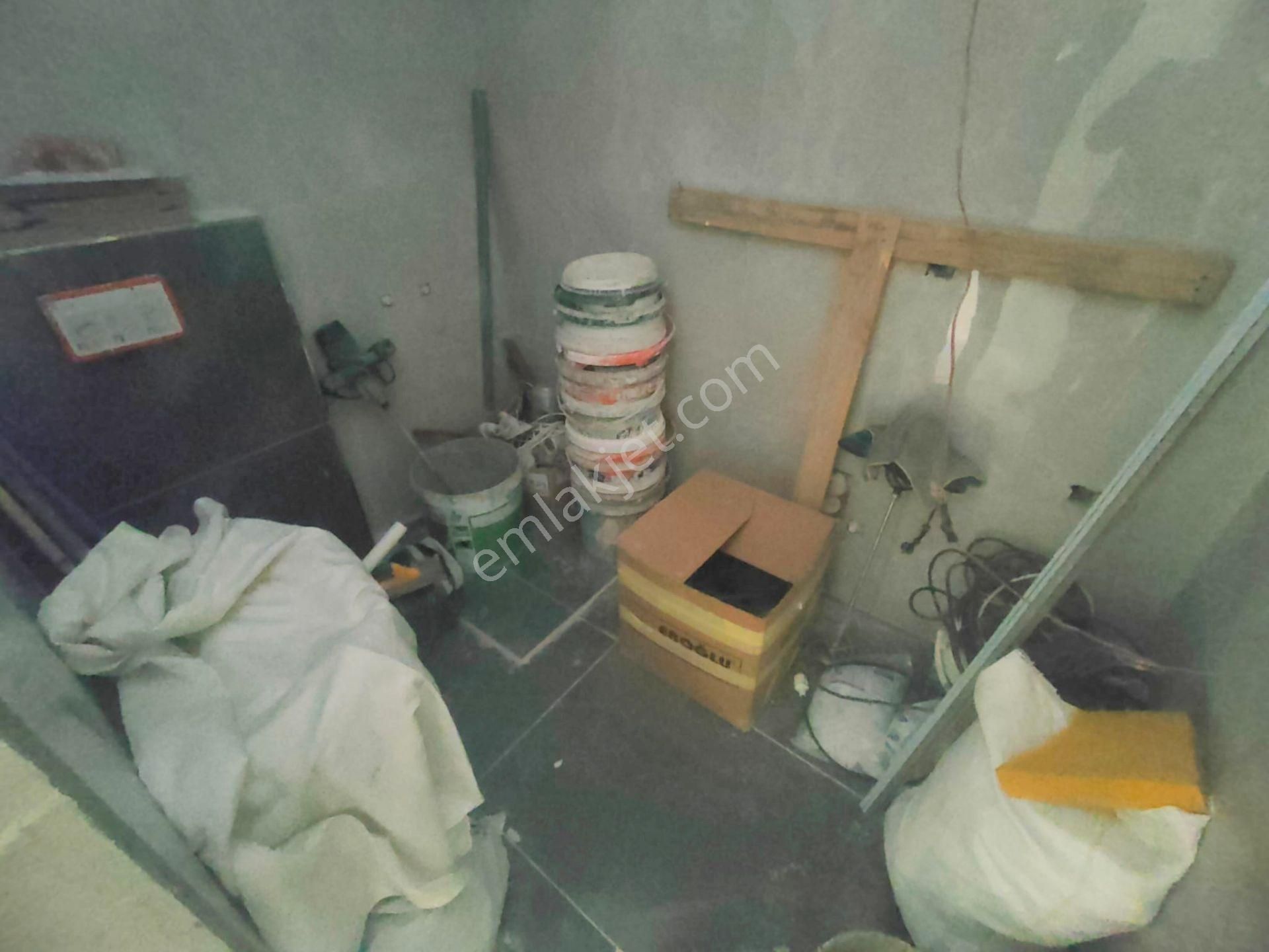 Emlak Dünyasından Altıntepede Kızılay Yakını Satılık 2+1 Giriş - Görsel 8