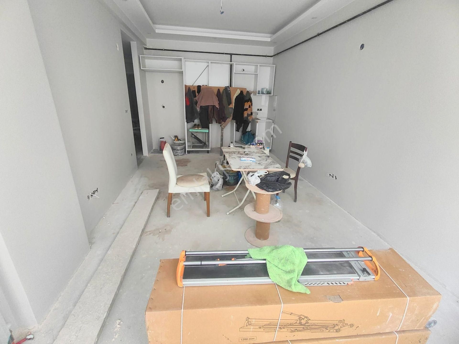 Emlak Dünyasından Altıntepede Kızılay Yakını Satılık 2+1 Giriş - Görsel 2