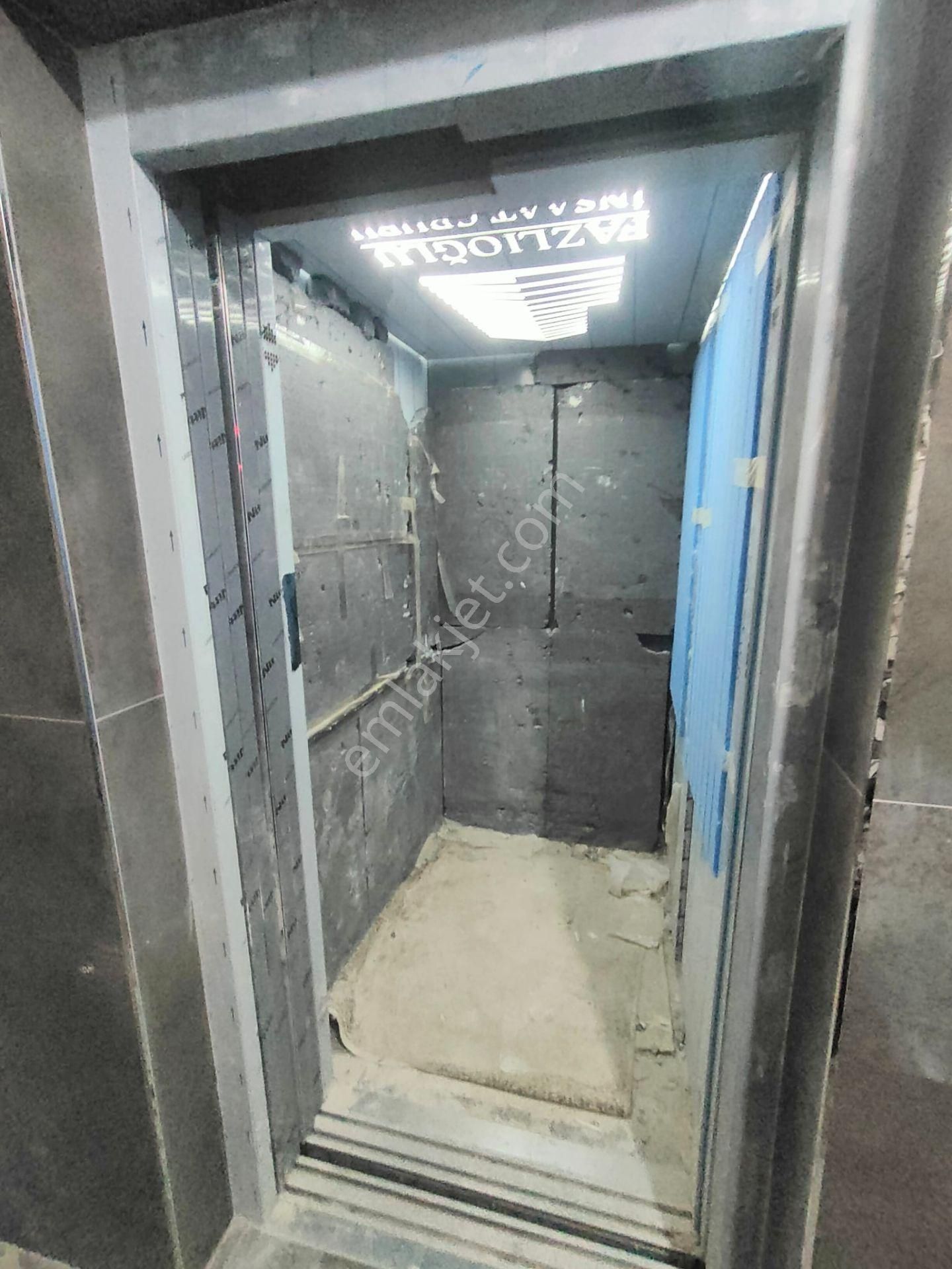 Emlak Dünyasından Altıntepede Kızılay Yakını Satılık 2+1 1.kat - Görsel 15