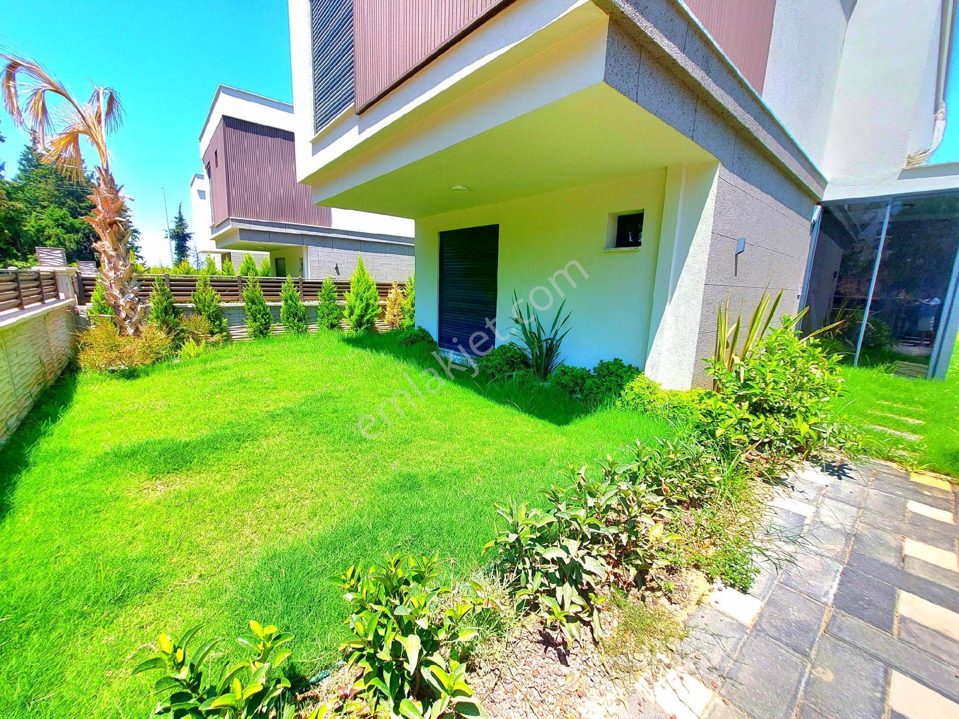 Kuşadasında Özel Havuzlu Tek Müstakil Sıfır Villa - Görsel 35