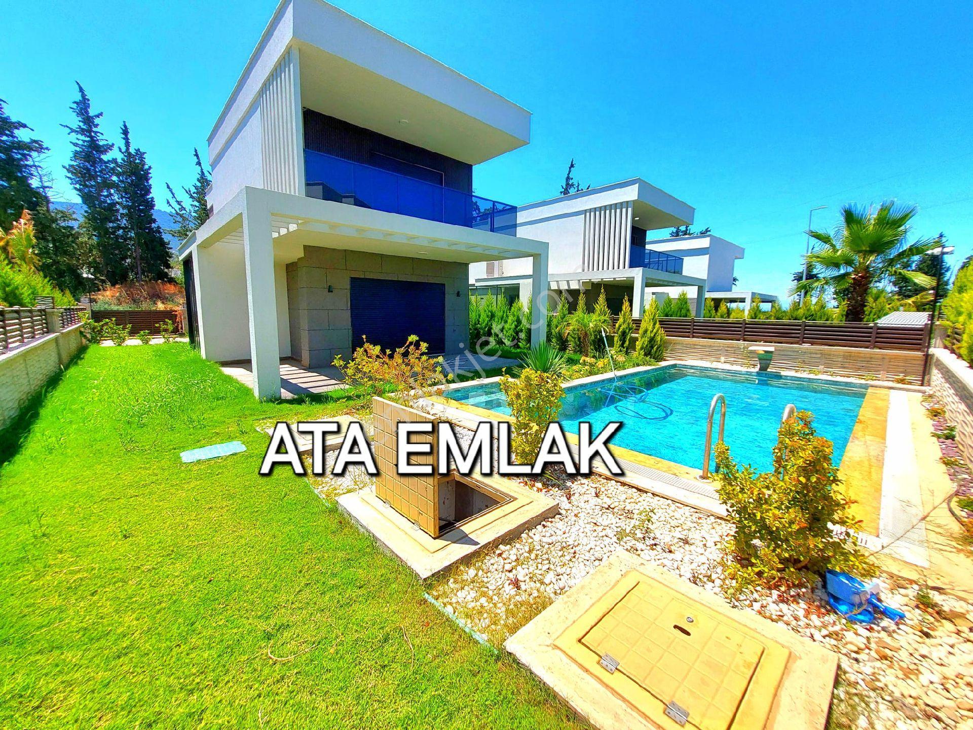 Kuşadasında Özel Havuzlu Tek Müstakil Sıfır Villa - Görsel 3