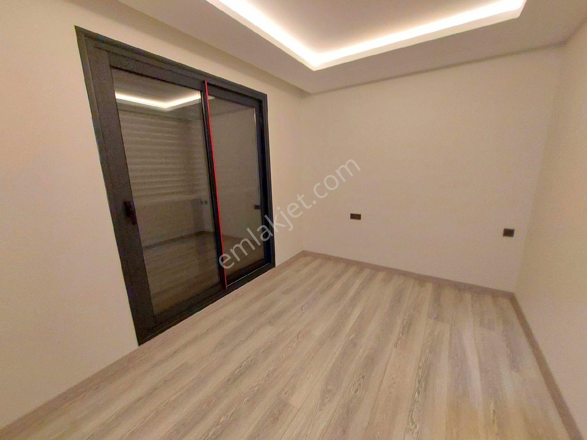 Kuşadasında Özel Havuzlu Tek Müstakil Sıfır Villa - Görsel 8