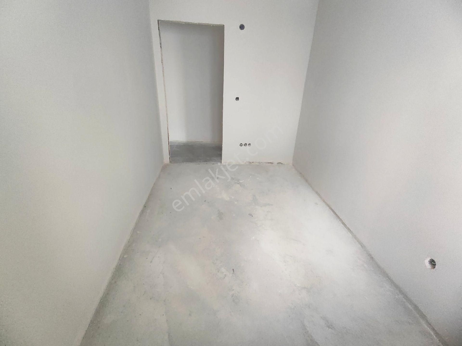 Emlak Dünyasından Altıntepede Kızılay Yakını Satılık 2+1 1.kat - Görsel 8