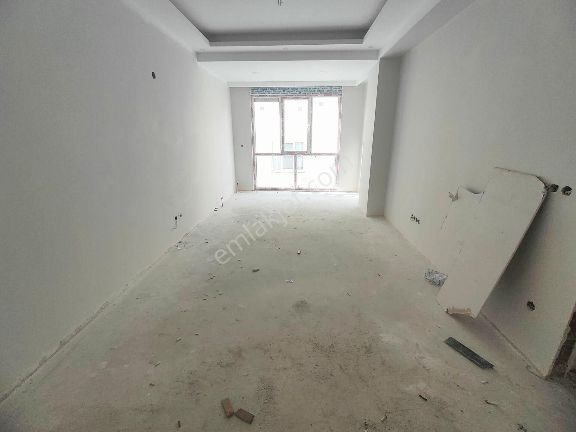 Emlak Dünyasından Altıntepede Kızılay Yakını Satılık 2+1 1.kat - Görsel 2