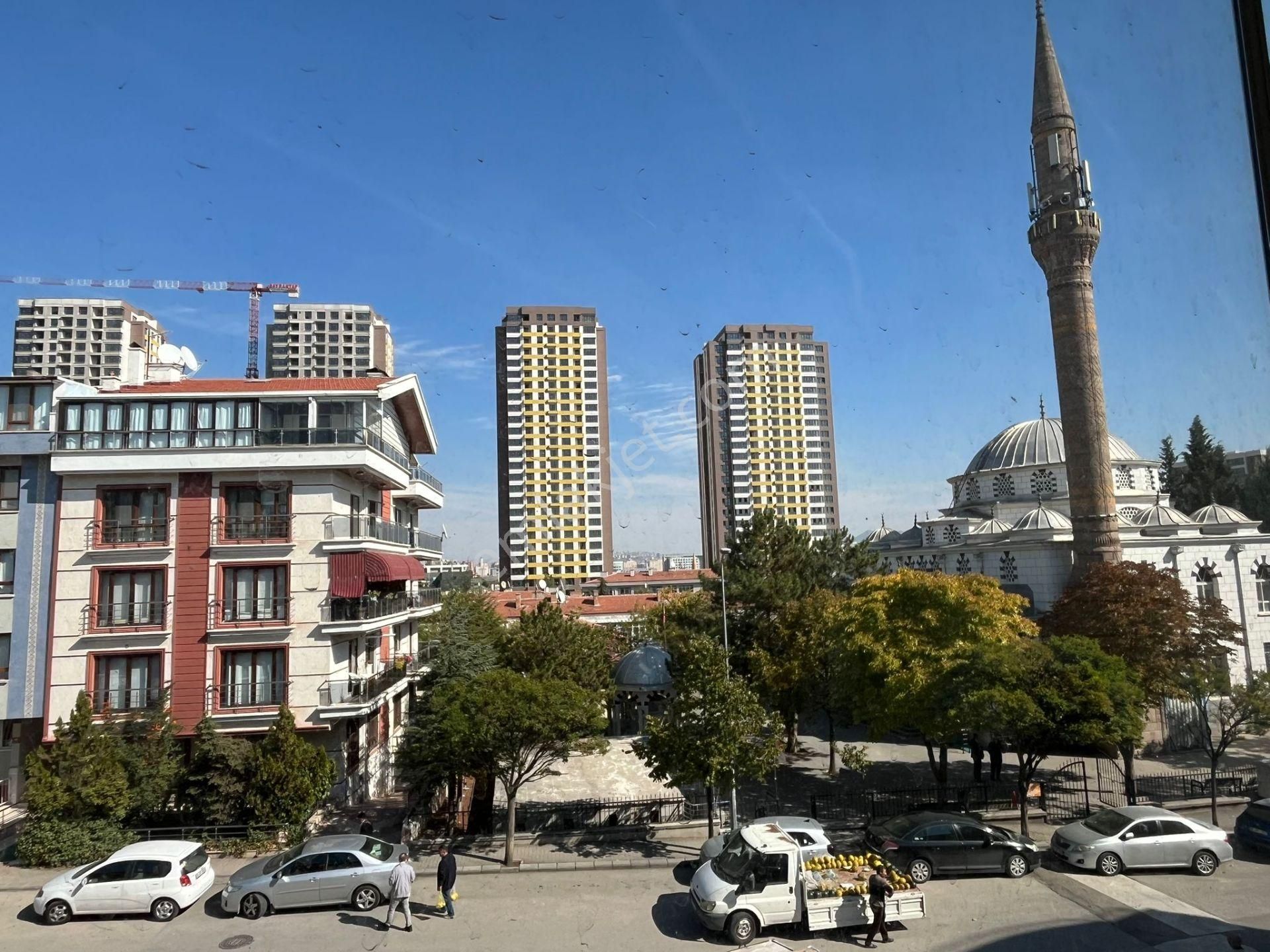 Yenimahalle'de Etlik Şehir Hastanesi Yakını Katta Geniş Mobilyalı - Görsel 23