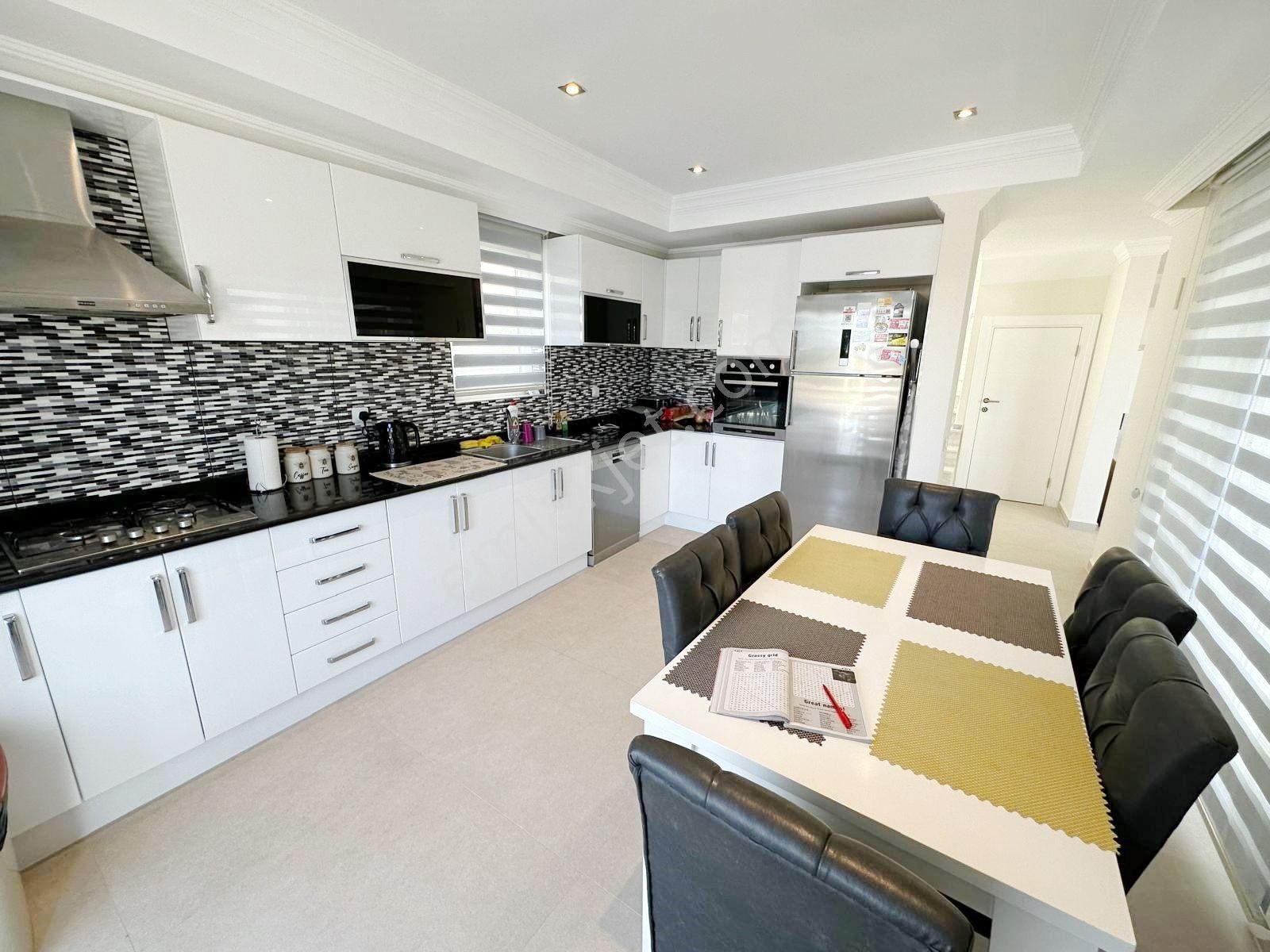 Ovacık'ta Satılık 4 Odalı Triplex Villa - Görsel 14