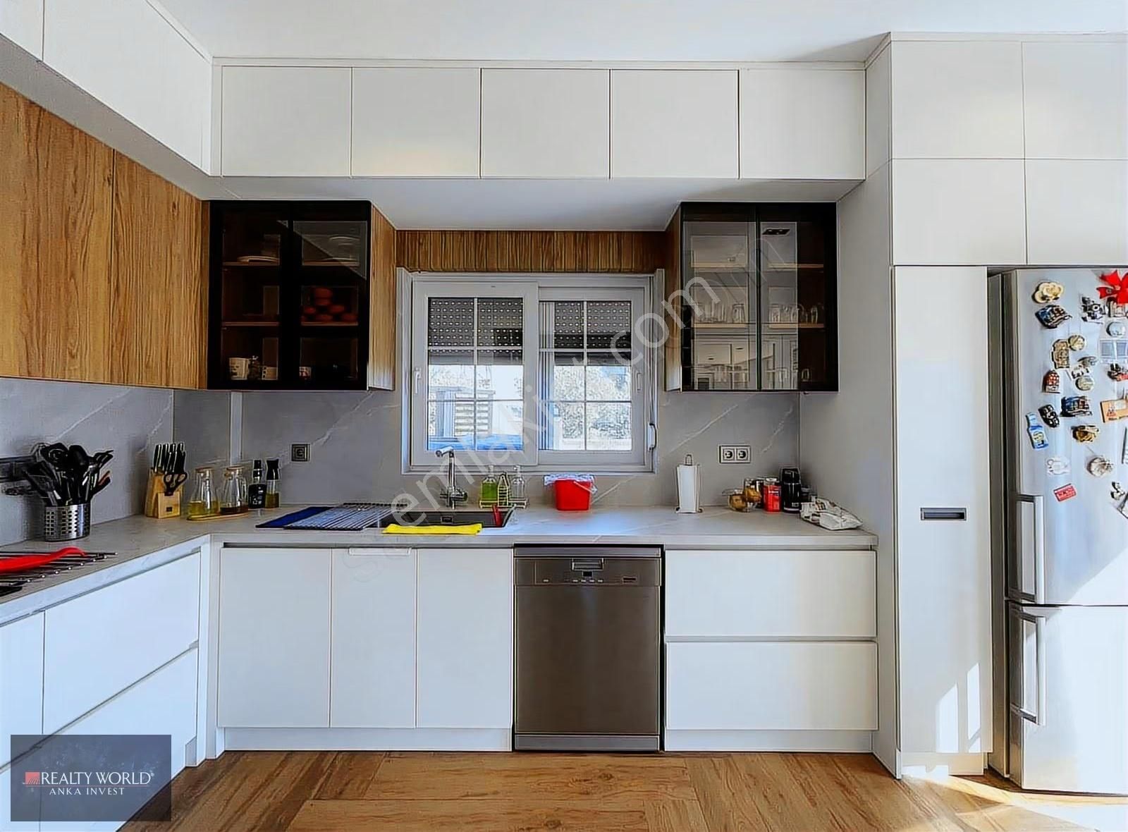 Müstakil 450 M² Arsa İçinde 3+1 Lüks Villa Daire Fiyatına! - Görsel 8