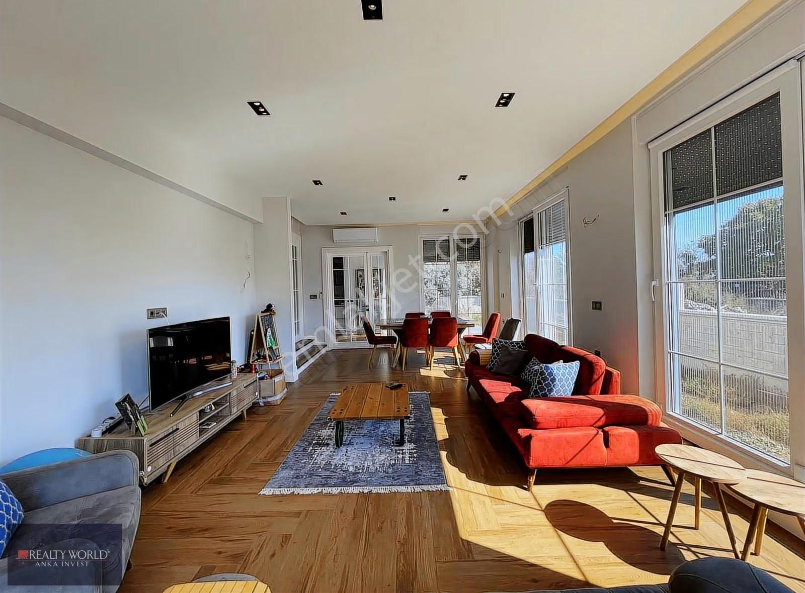 Müstakil 450 M² Arsa İçinde 3+1 Lüks Villa Daire Fiyatına! - Görsel 5