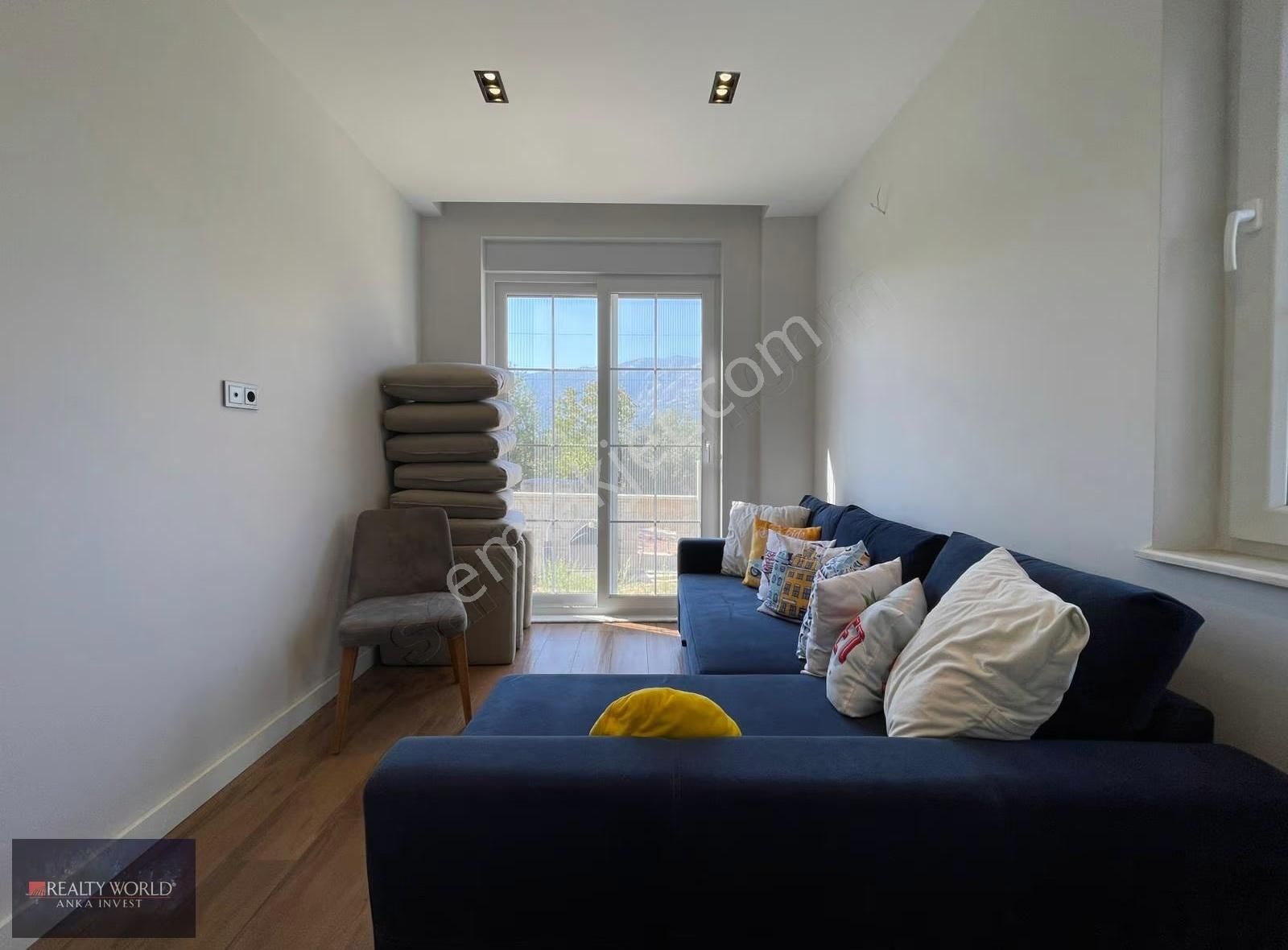 Müstakil 450 M² Arsa İçinde 3+1 Lüks Villa Daire Fiyatına! - Görsel 9