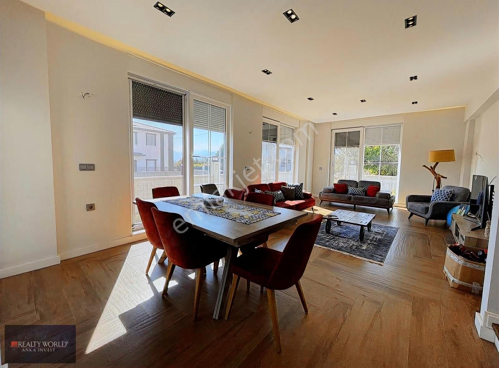 Müstakil 450 M² Arsa İçinde 3+1 Lüks Villa Daire Fiyatına! - Görsel 12