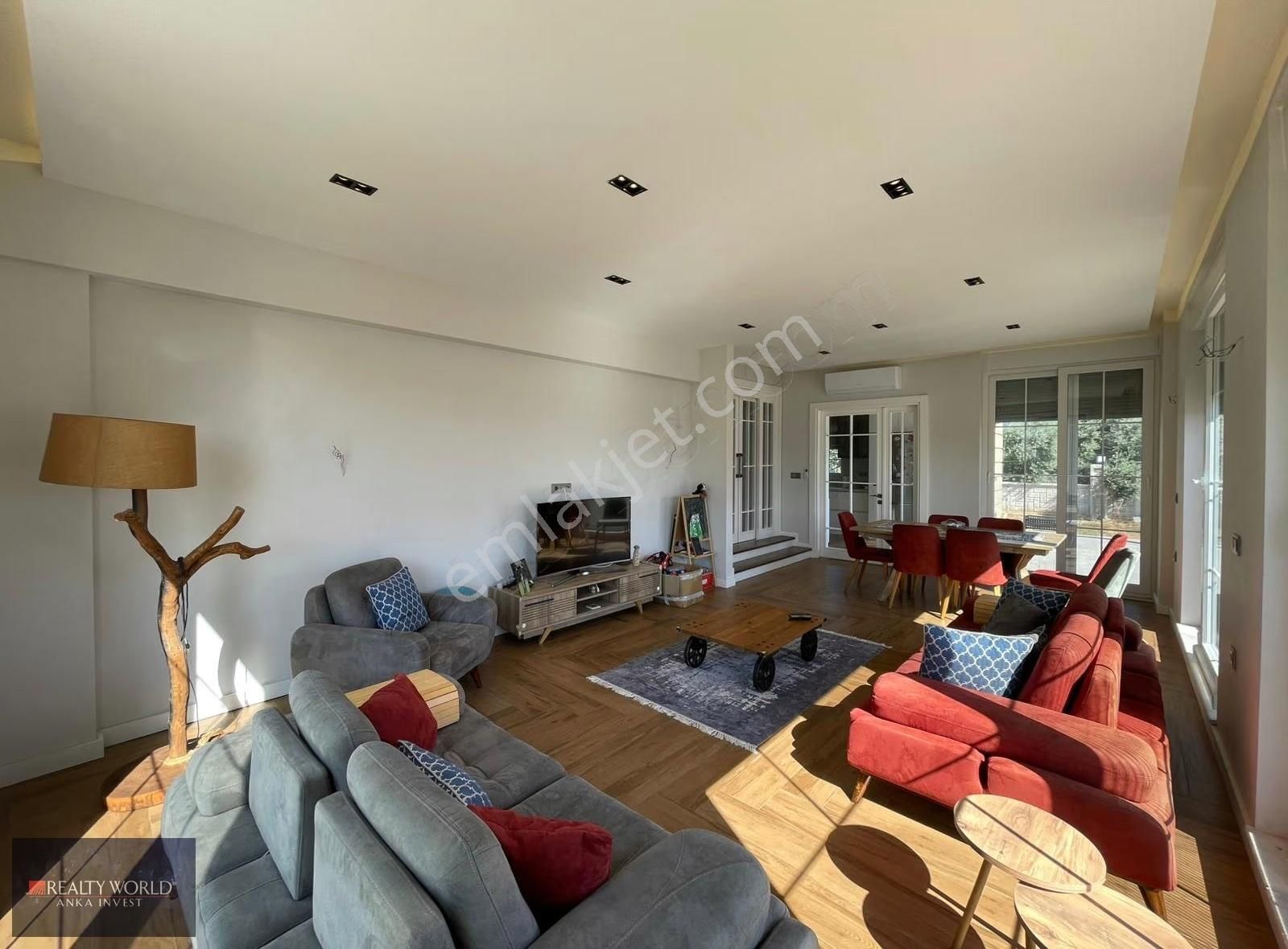 Müstakil 450 M² Arsa İçinde 3+1 Lüks Villa Daire Fiyatına! - Görsel 4