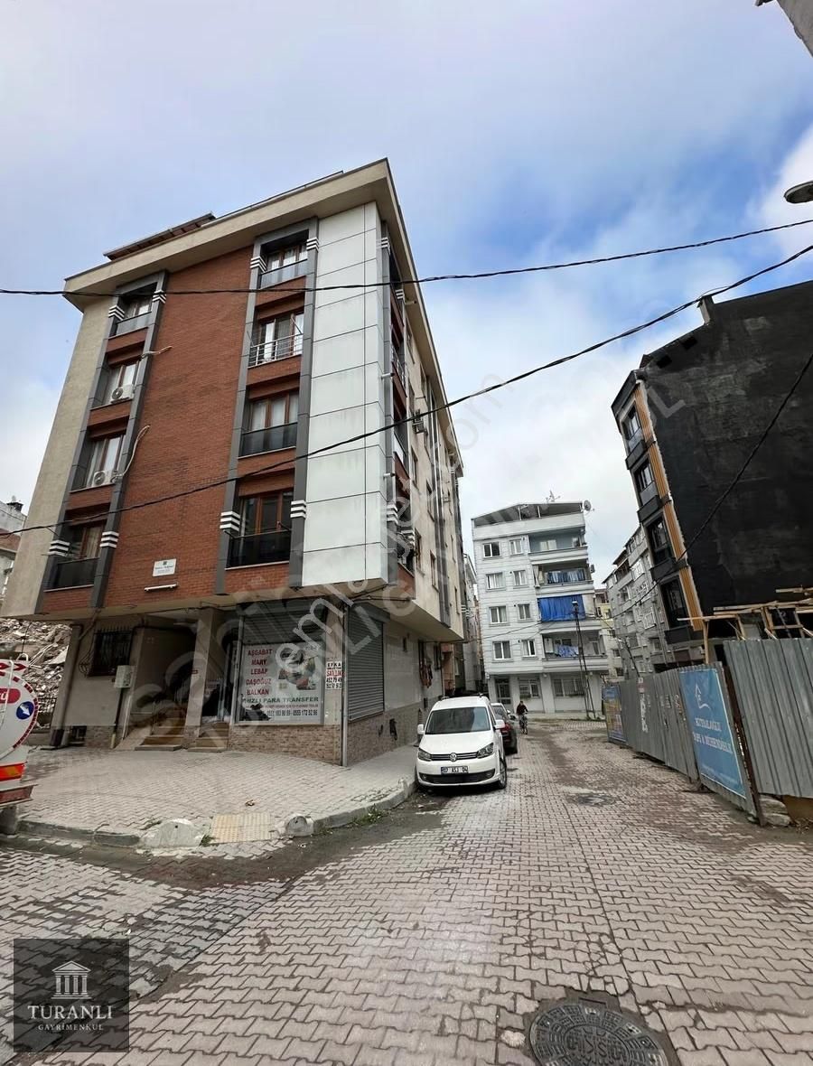 Turanlı'dan Yenibosna Satılık Yeni İskanlı Köşe Dükkan Acil