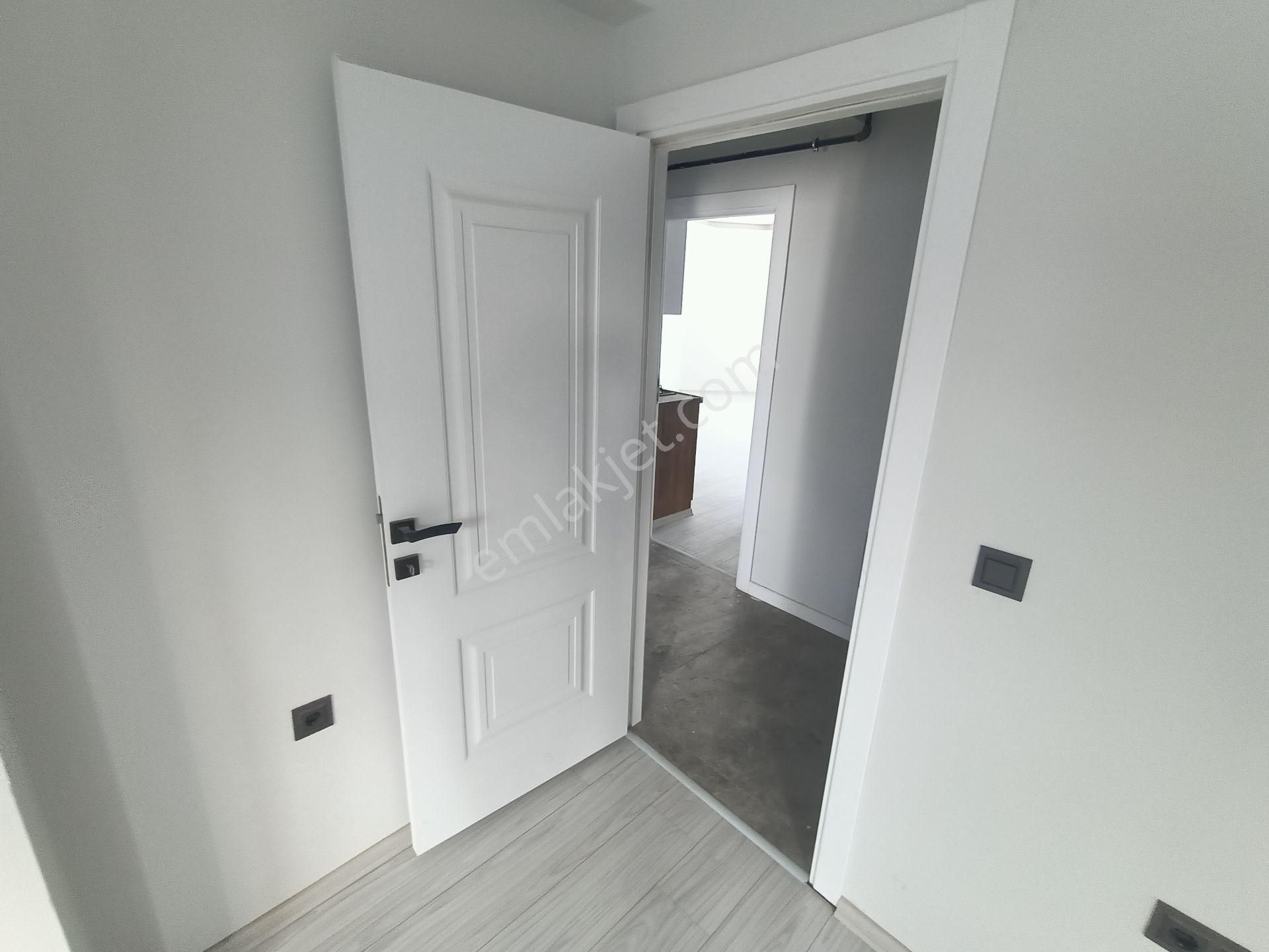 Meydan Cepheli 2+1 Çift Balkonlu Sıfır Lüks Daire - Görsel 16