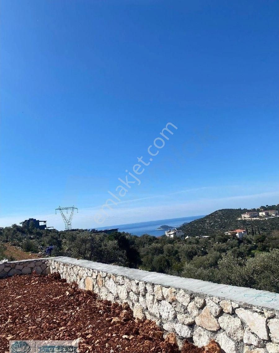 Antalya Kaş İslamlar Akbel 'de Satılık Tarla...