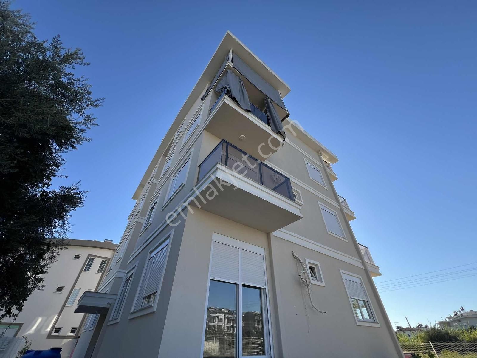 Ilıca'da Kiralık Sıfır 2+1 Daire - Görsel 17