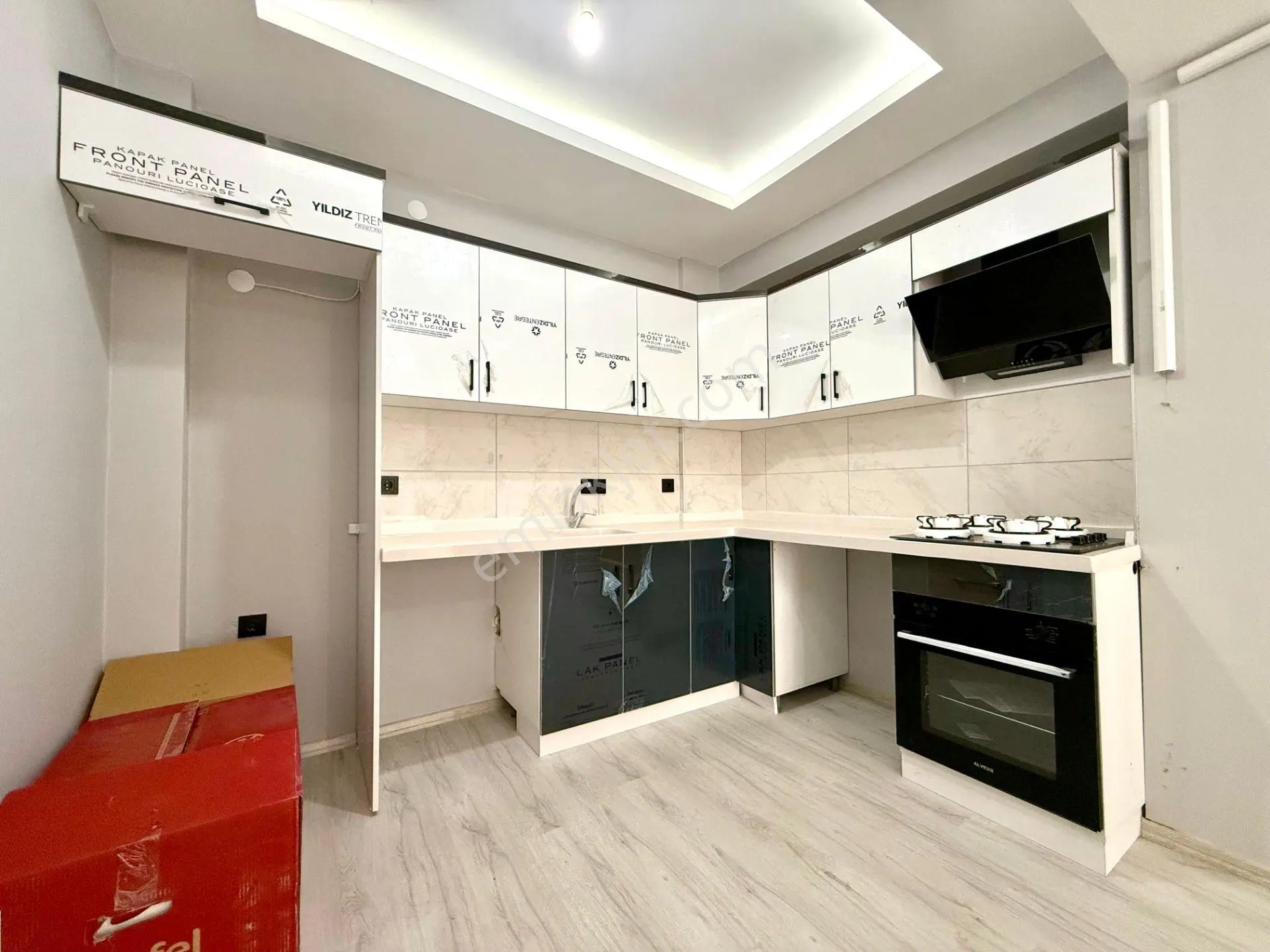 ▶ ▶akçay Körfez'den Sıfır Doğalgazlı Geniş Kullanımlı 1+1 Satılık Daire