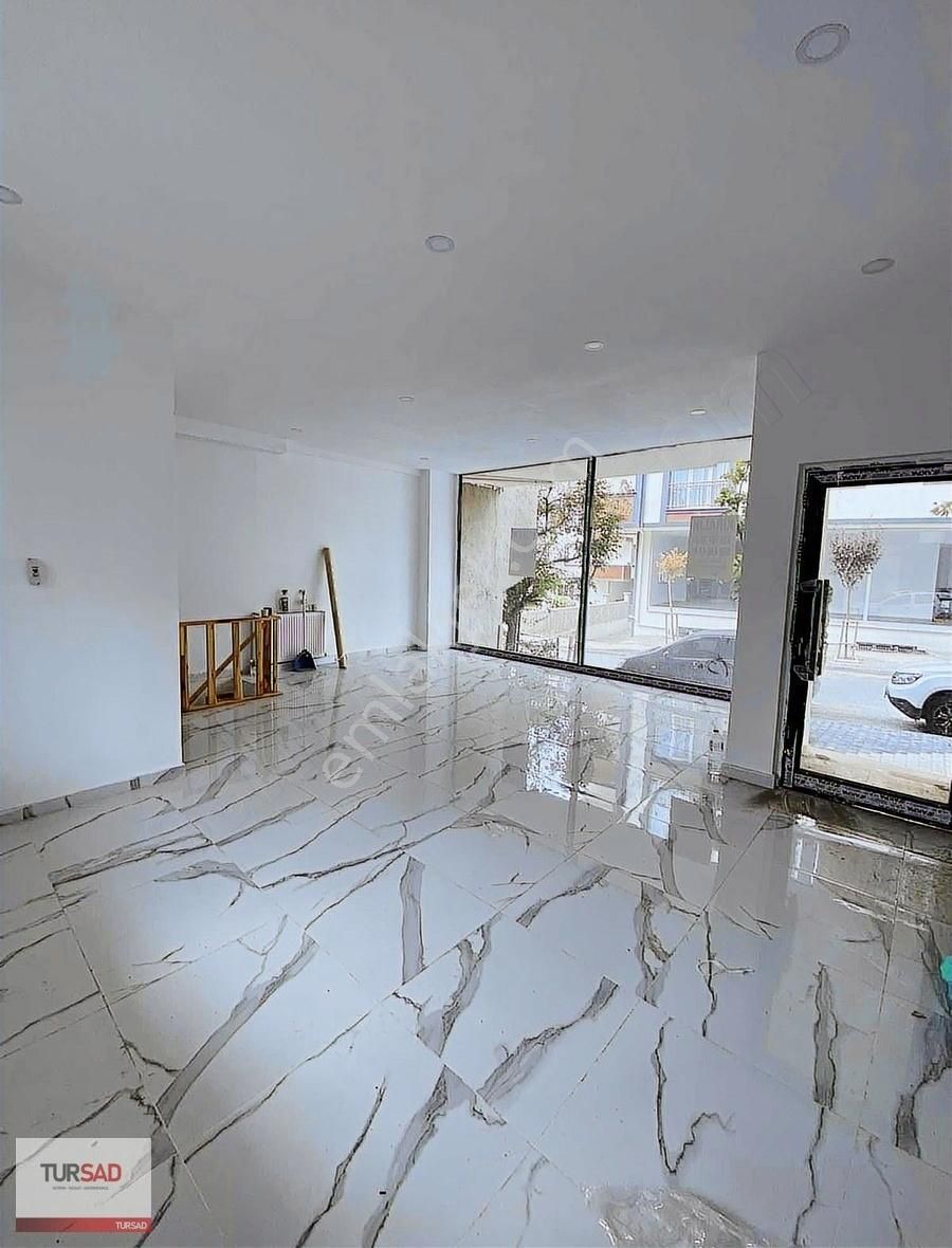 Harracı Mahallesinde Fırsat Düz Ayak Deposu Olan Dükkan - Görsel 3