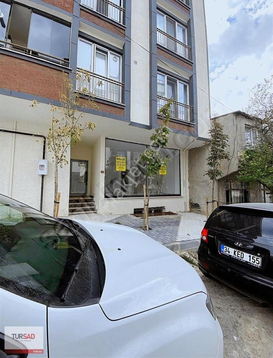 Harracı Mahallesinde Fırsat Düz Ayak Deposu Olan Dükkan