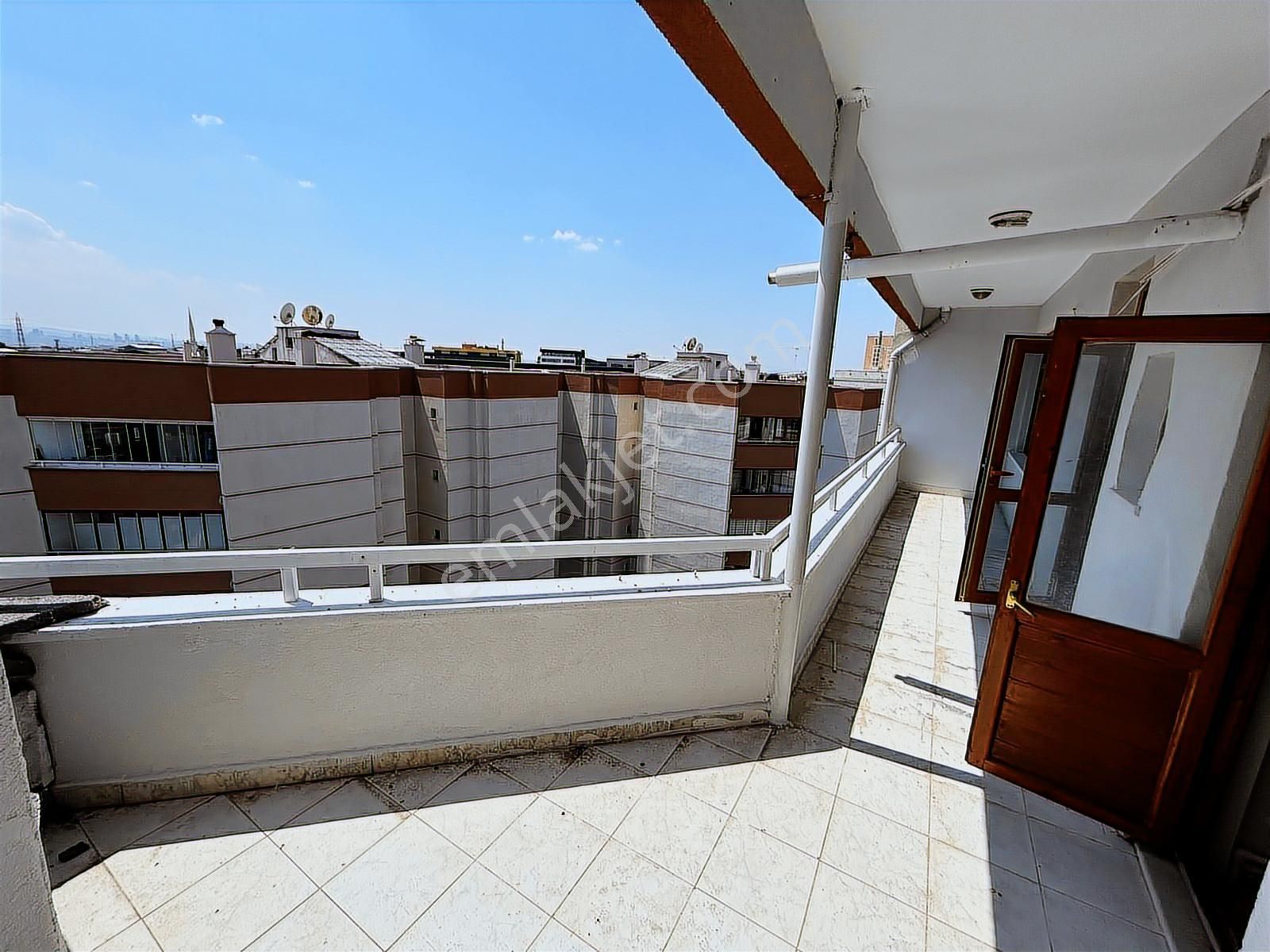 Serhat Mah. Muradım 92 Sit.de 3+1 Satılık Daire. - Görsel 8