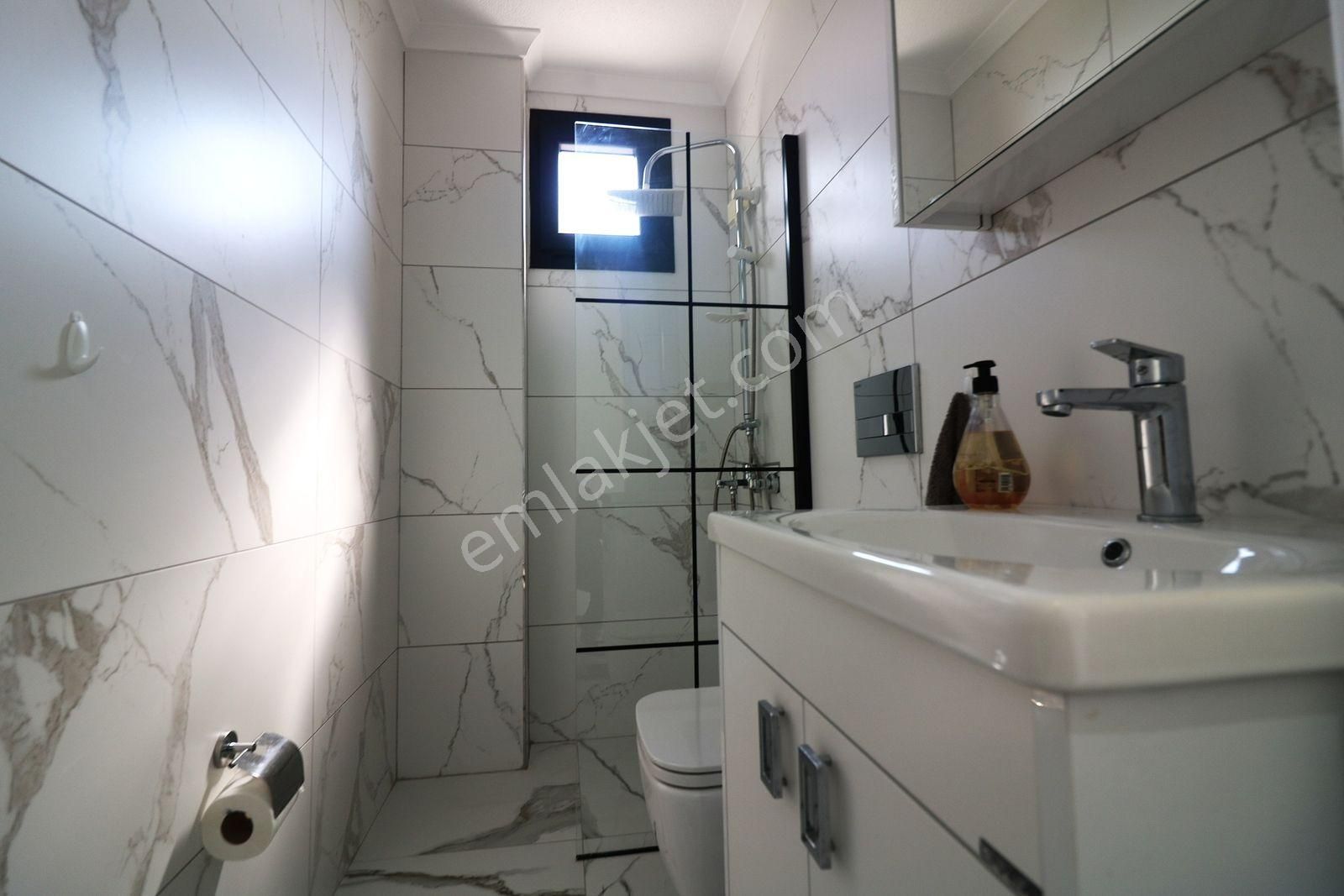 Deniz Manzaralı Müstakil Havuzlu Ve Eşyalı Villa - Görsel 32