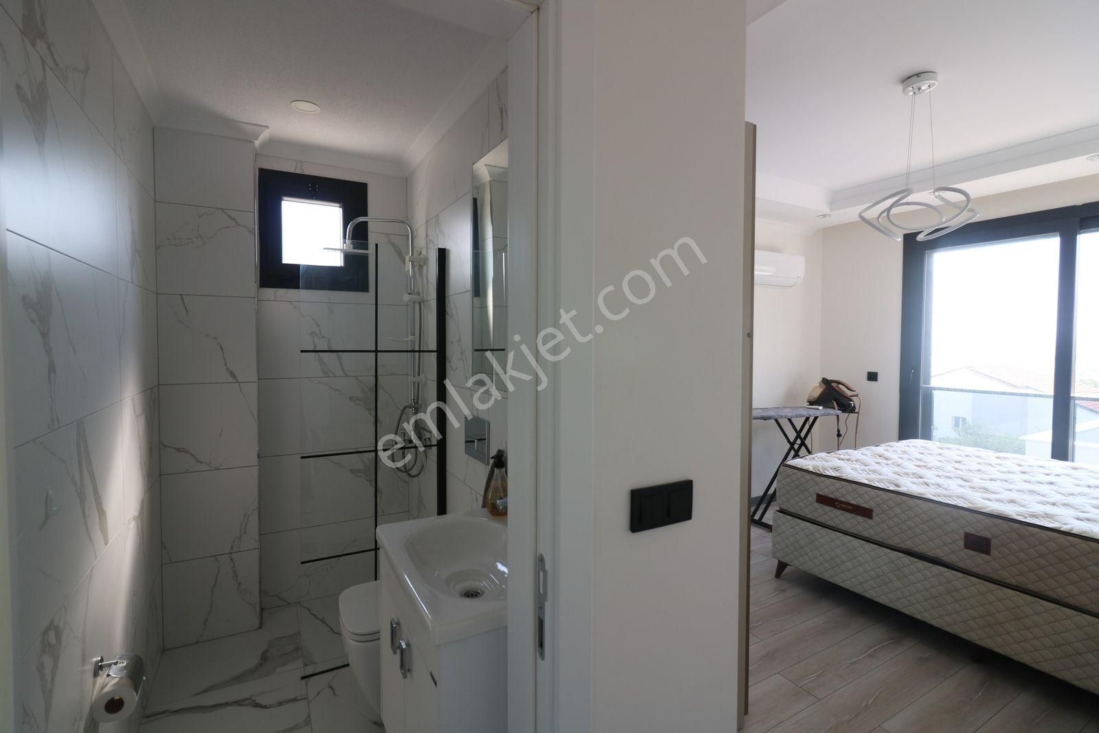 Deniz Manzaralı Müstakil Havuzlu Ve Eşyalı Villa - Görsel 31