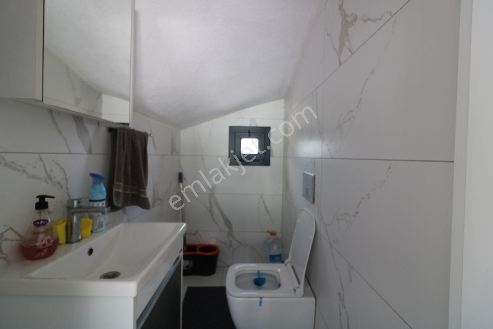 Deniz Manzaralı Müstakil Havuzlu Ve Eşyalı Villa - Görsel 16