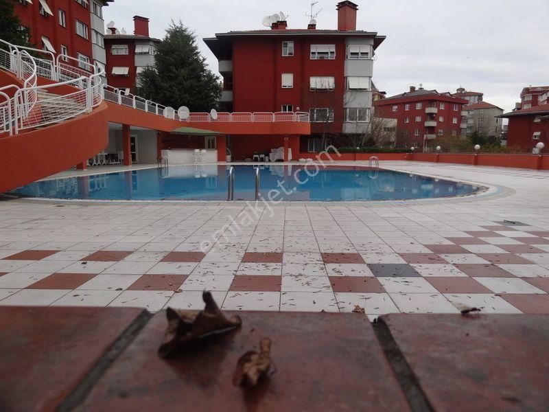 Kavacık Otağtepe'de Sitede 125 M 2+1 Daire