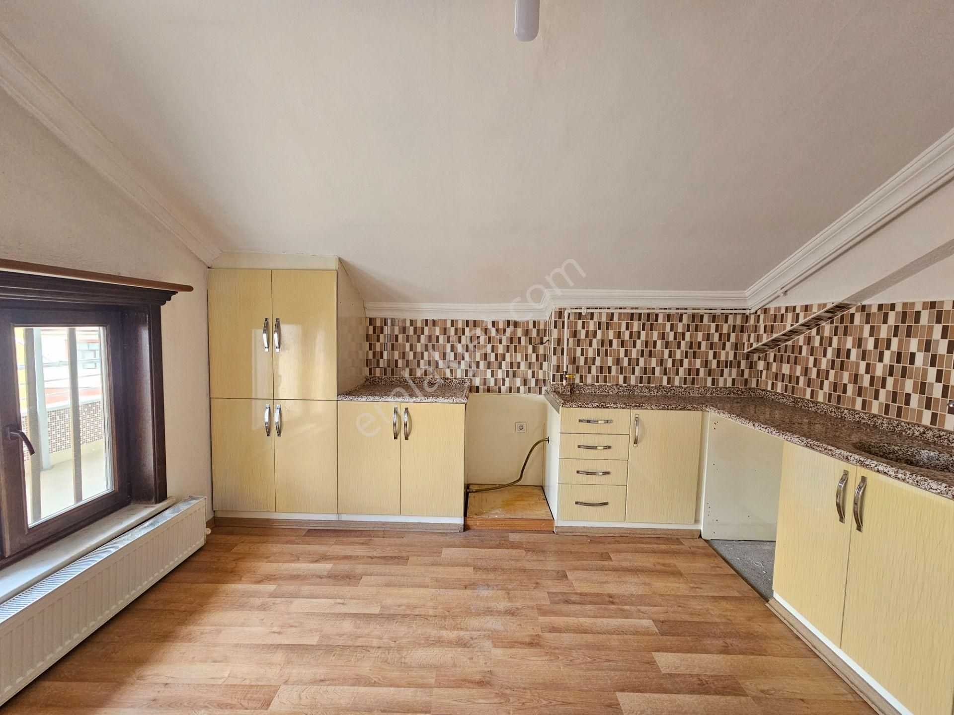Aydınlıkevler Mah İşyapar Gayrimenkulden 2+1 Geniş Kiralık Daire - Görsel 12