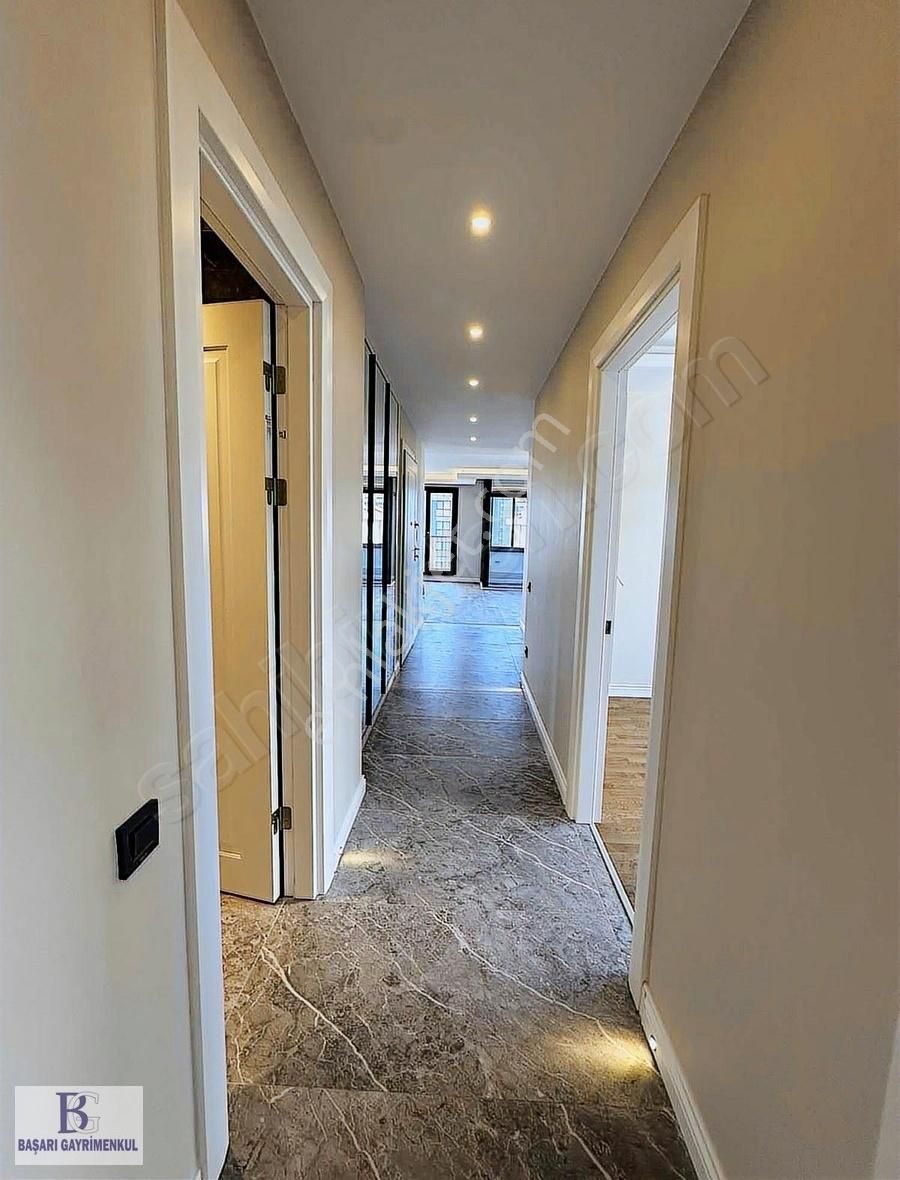 Başarı Suadiye'de Bağdat'a Sahil'e Yürüme Mesafesin'de 3+1 140m2 - Görsel 6