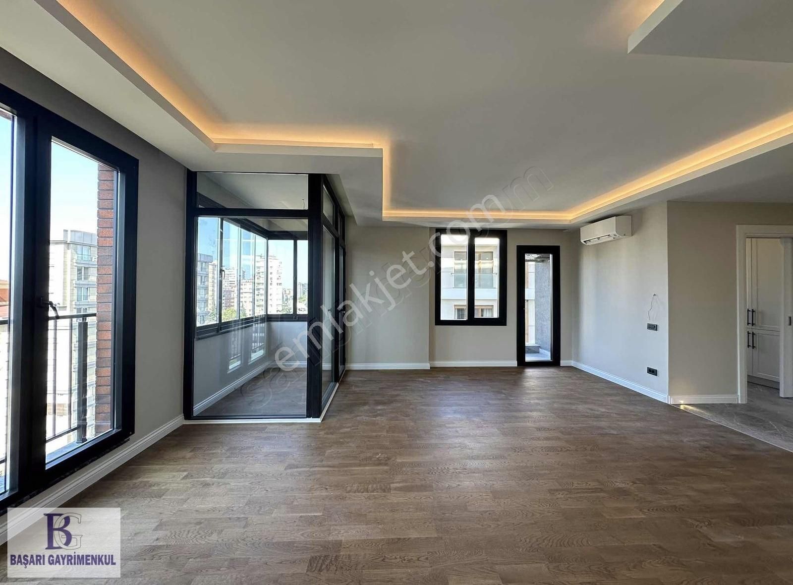 Başarı Suadiye'de Bağdat'a Sahil'e Yürüme Mesafesin'de 3+1 140m2 - Görsel 22