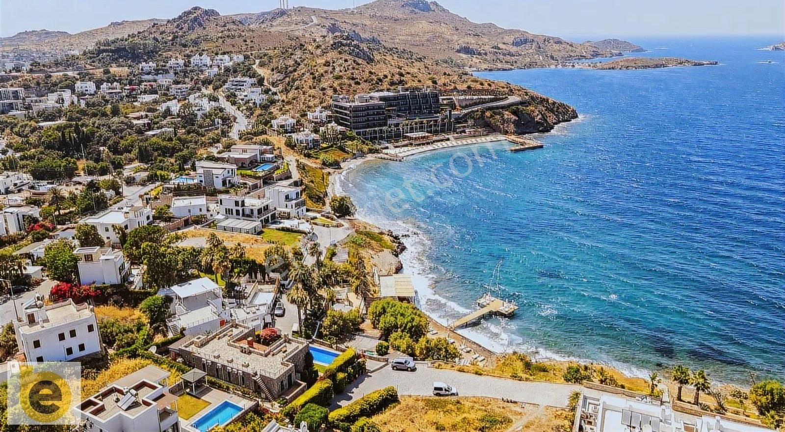 Yalıkavak Merkez'de Şık Tasarımlı Deniz Manzaralı 6+1 Taş Villa - Görsel 13