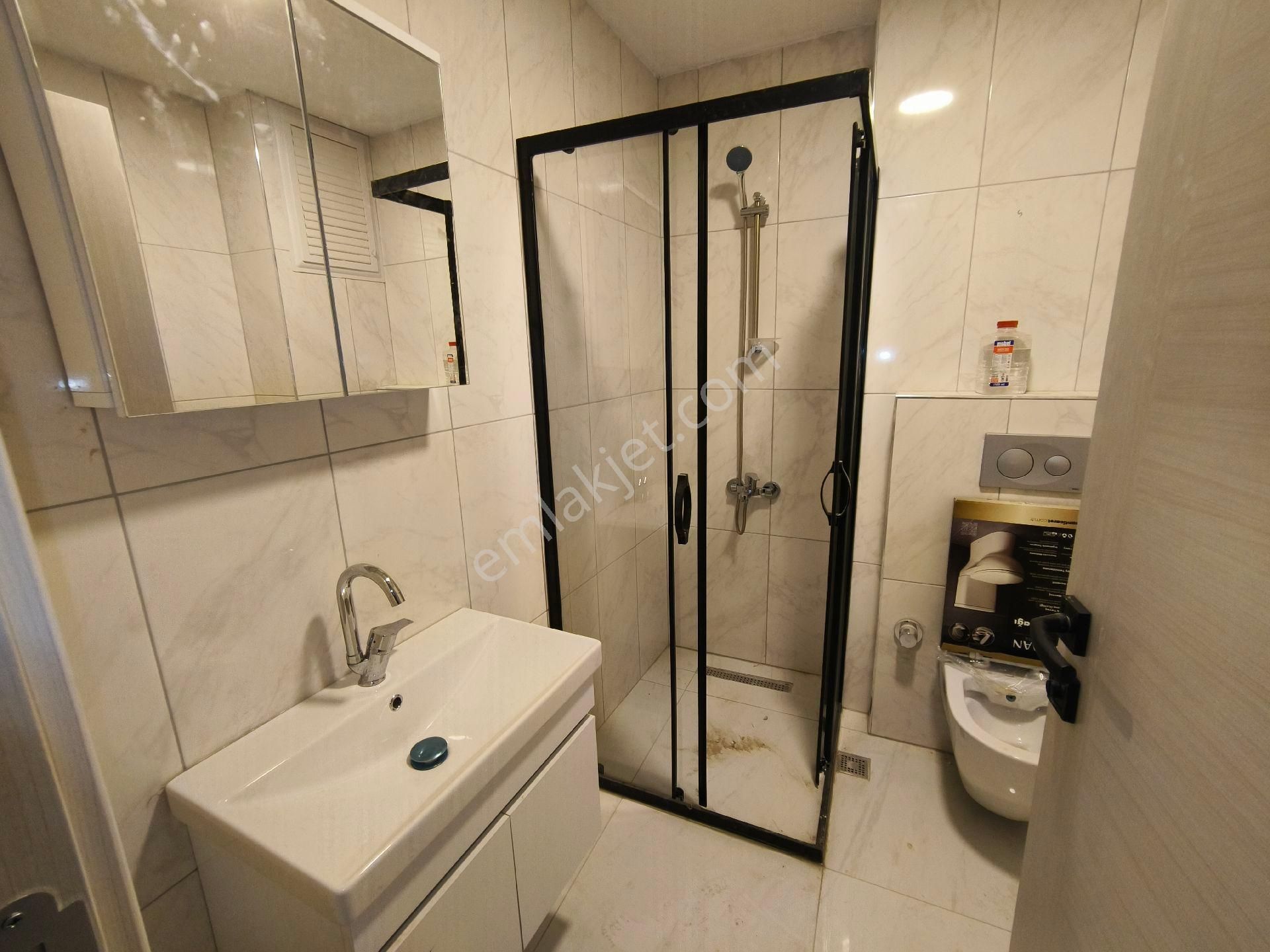 Güneyden Cadde Üzeri Ofis Hom Ofisede Uygun 2+1.80 M2 Balkonlu Daire - Görsel 18