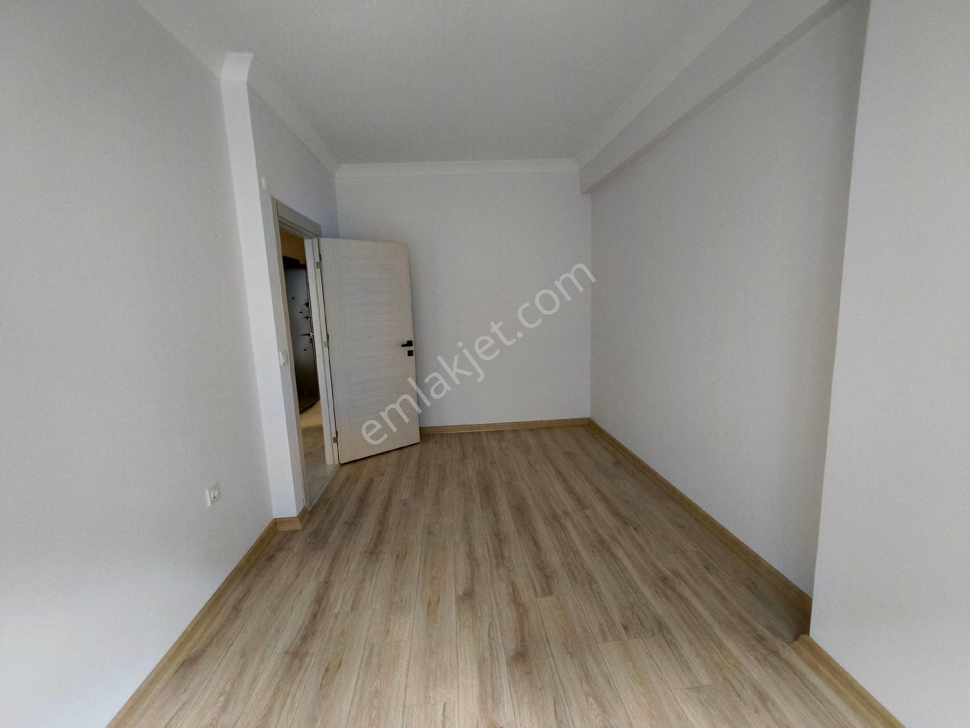 Güneyden Cadde Üzeri Ofis Hom Ofisede Uygun 2+1.80 M2 Balkonlu Daire - Görsel 28