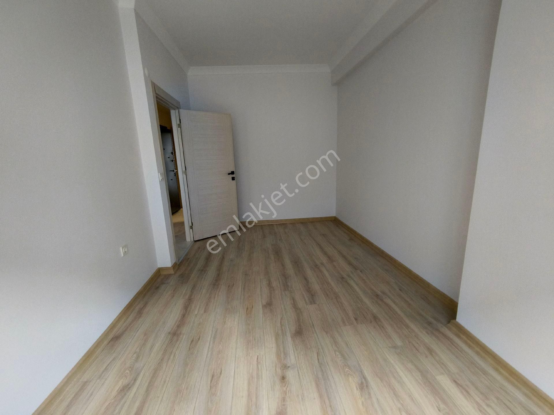 Güneyden Cadde Üzeri Ofis Hom Ofisede Uygun 2+1.80 M2 Balkonlu Daire - Görsel 26