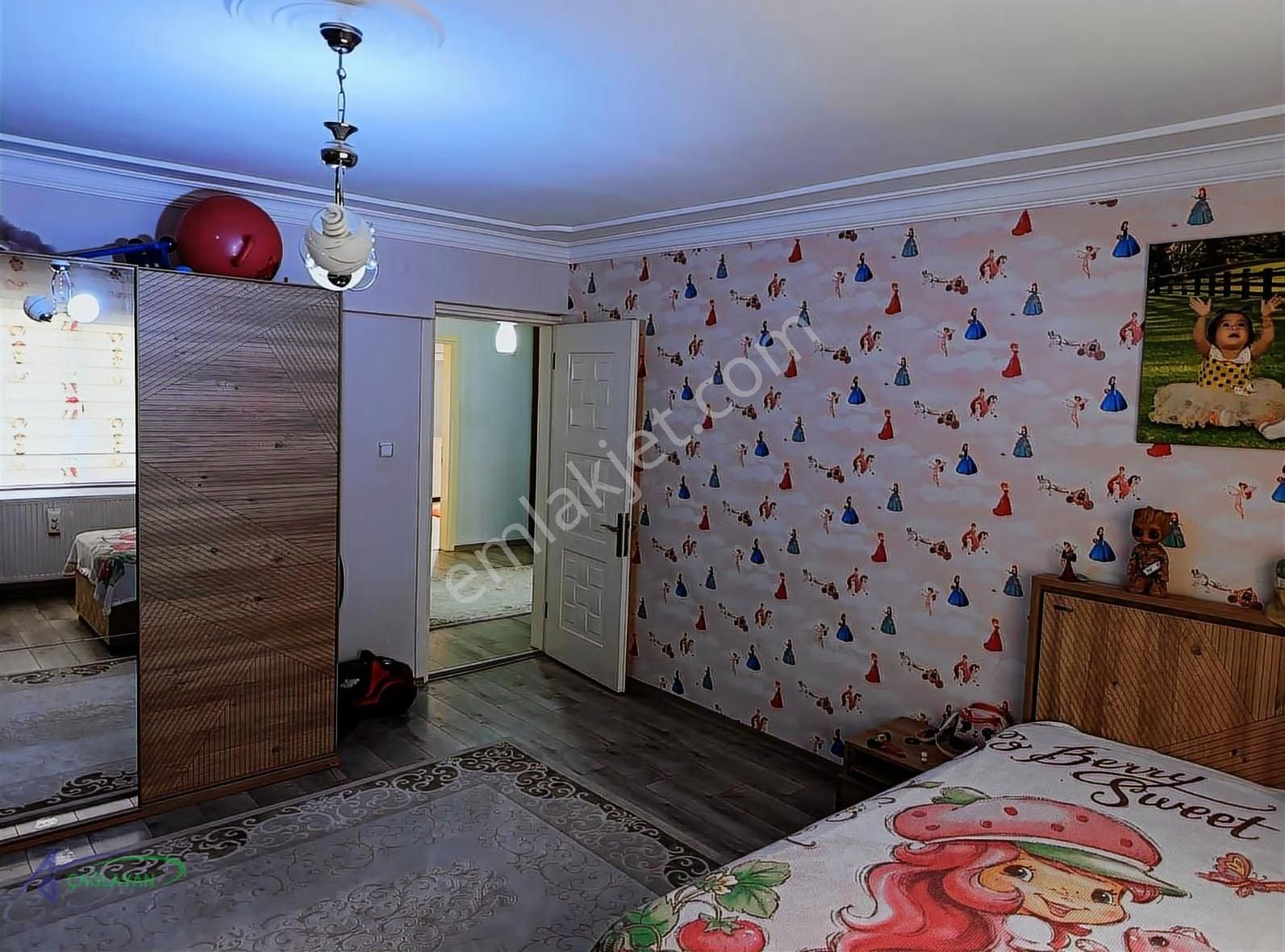 Bornova Mevlana Mahallesinde Ful Tadilatlı Satılık Daire - Görsel 11