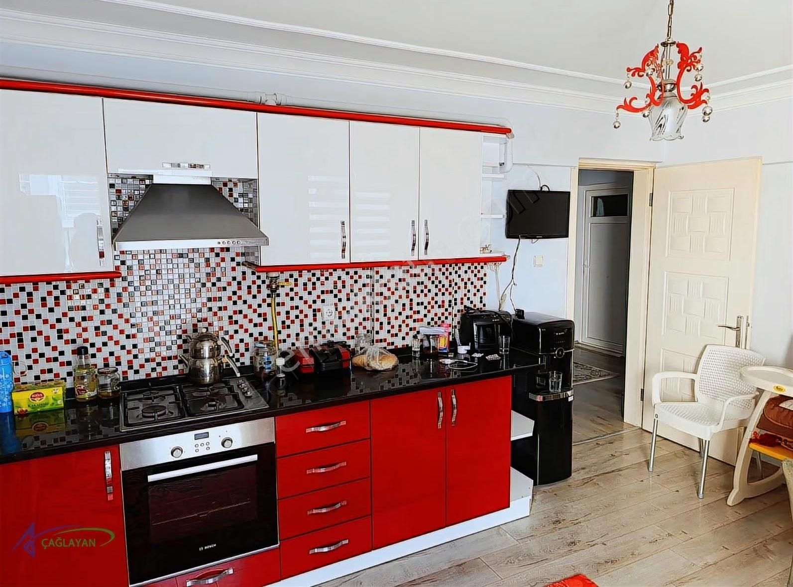 Bornova Mevlana Mahallesinde Ful Tadilatlı Satılık Daire - Görsel 12