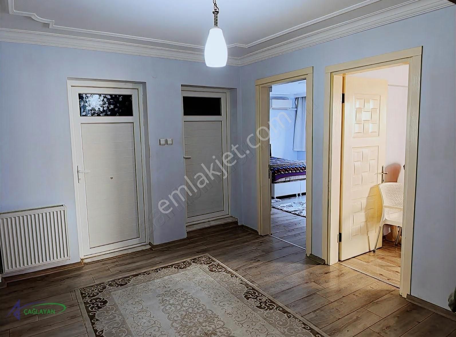 Bornova Mevlana Mahallesinde Ful Tadilatlı Satılık Daire - Görsel 3