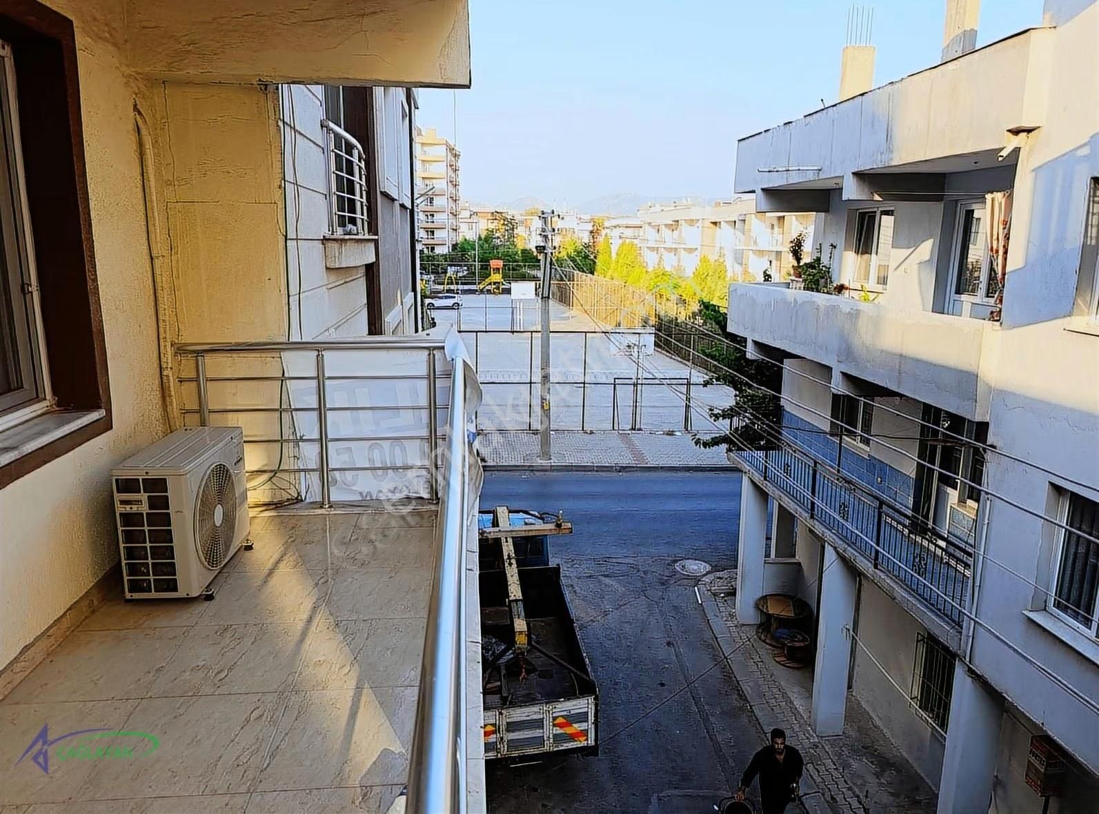 Bornova Mevlana Mahallesinde Ful Tadilatlı Satılık Daire - Görsel 14