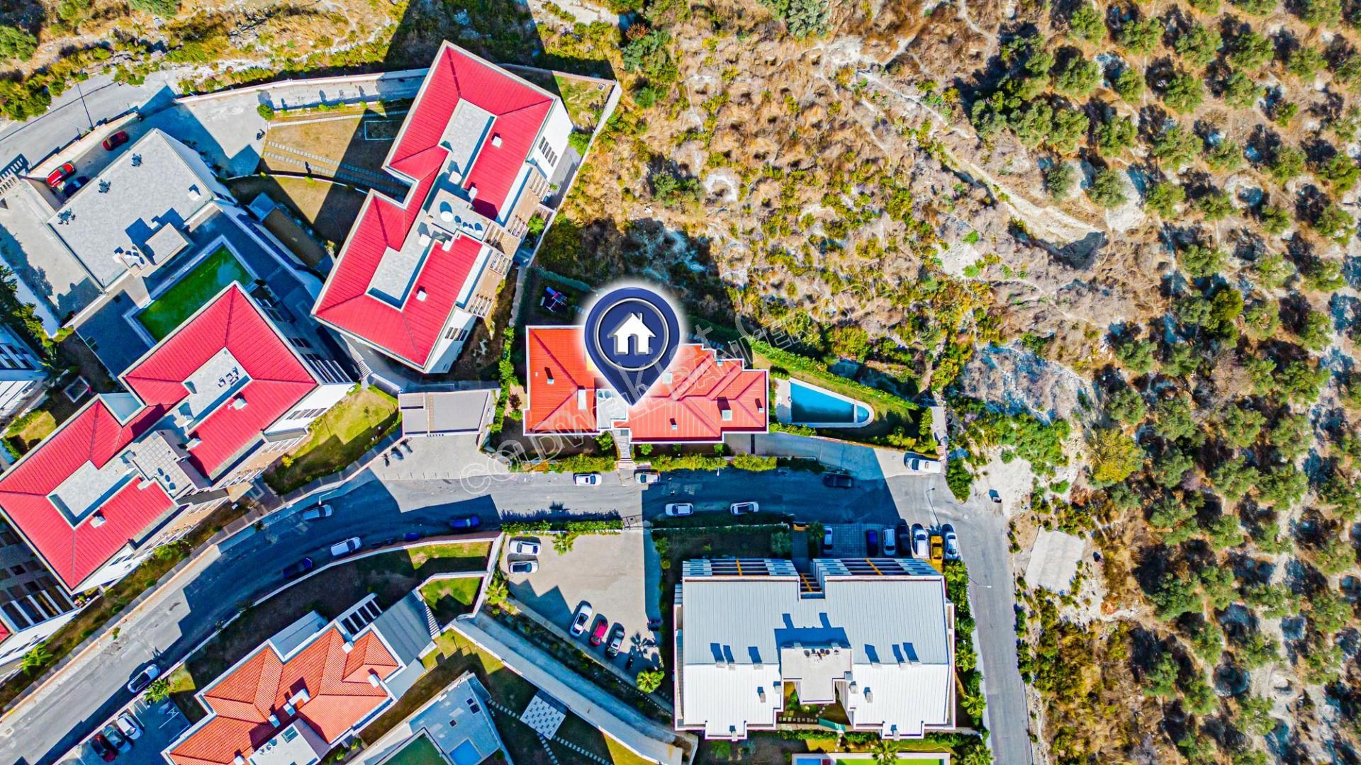 Kuşadası İkiçeşmelik Mahallesi Full Eşyalı Kiralık 1+1 Daire - Görsel 30