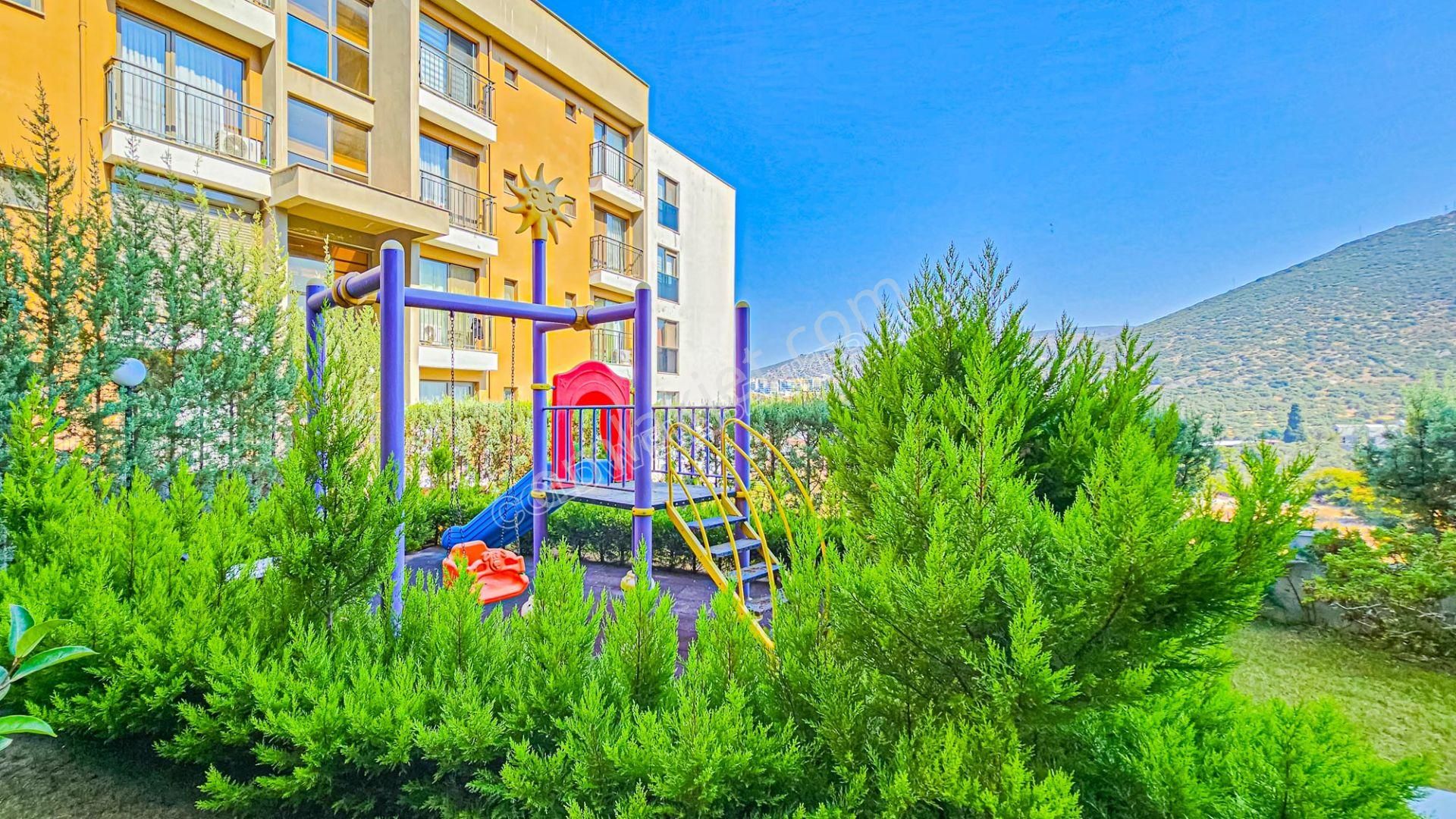 Kuşadası İkiçeşmelik Mahallesi Full Eşyalı Kiralık 1+1 Daire - Görsel 25